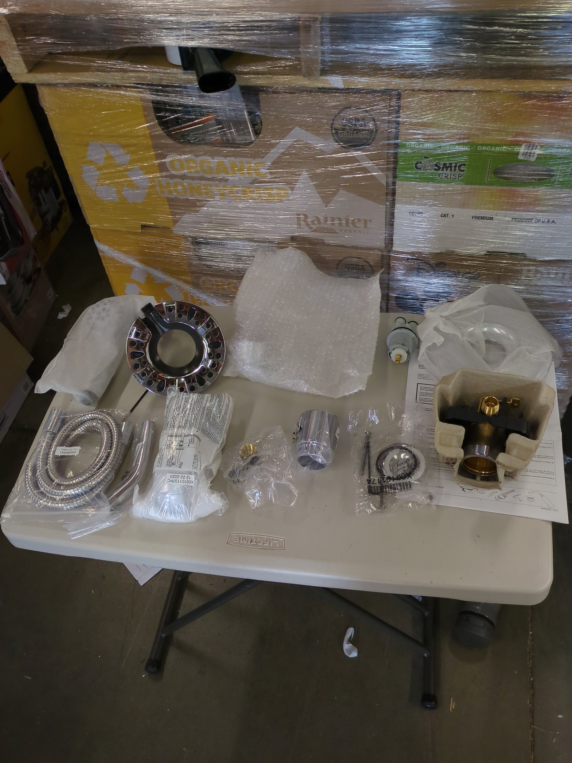 DELTA SHOWER AND TUB KIT - Retail $137