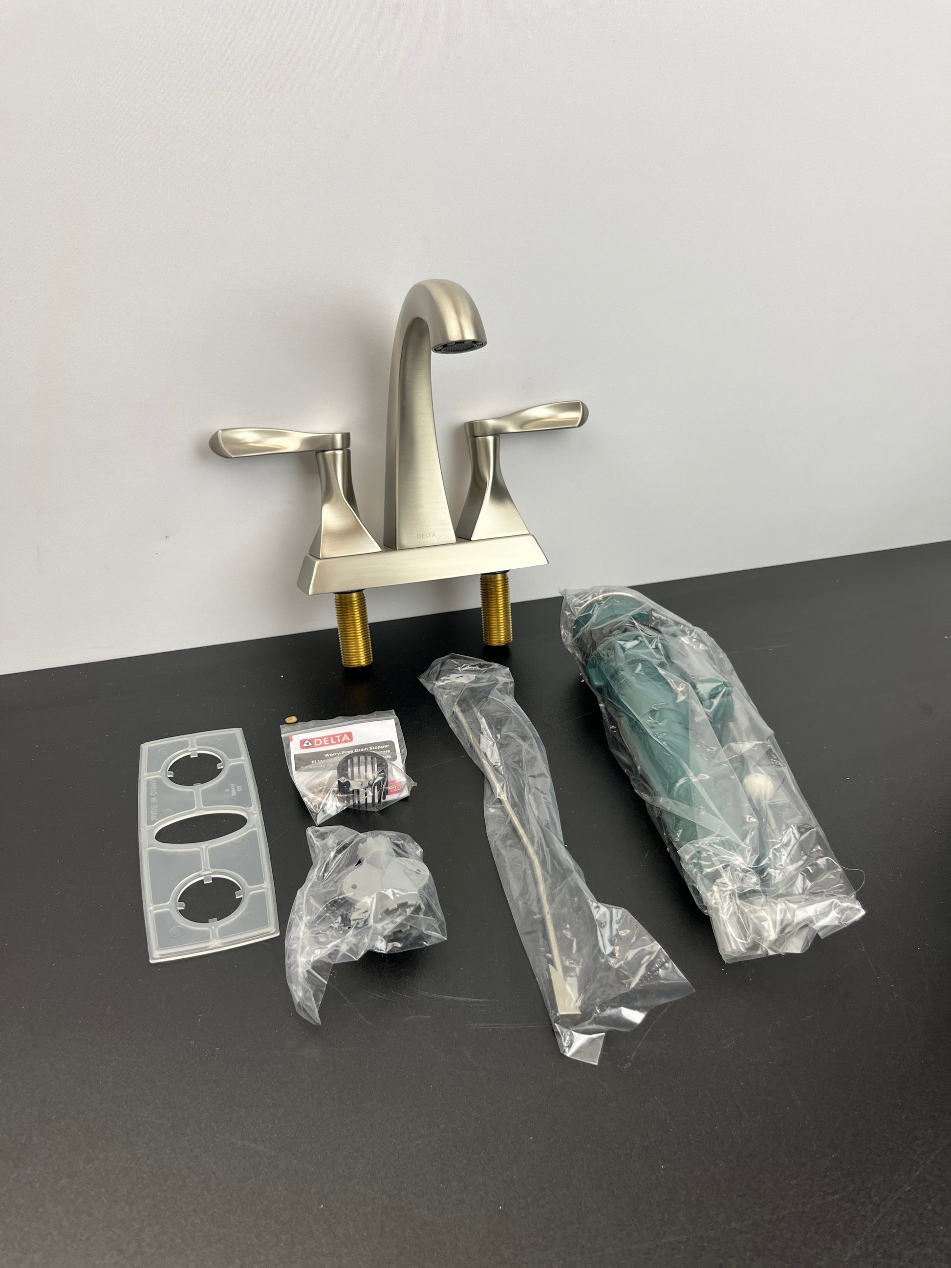 DELTA 'KAHLO' CENTERSET - Retail $89