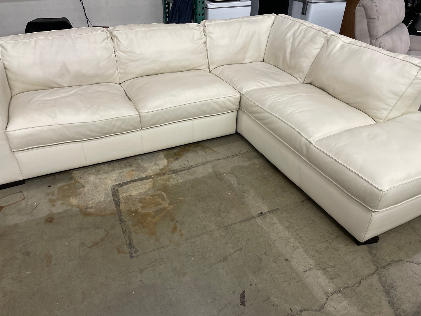 Natuzzigroup Leather Sectional