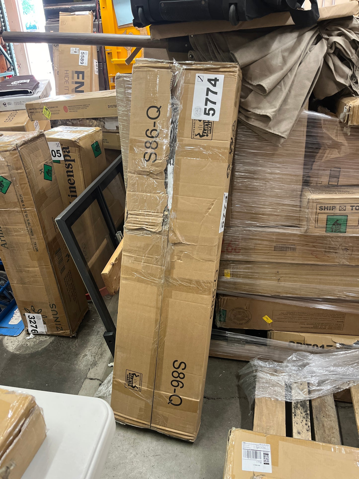 HLIPHA Queen Size Metal Platform Bed Frame with Heavy Duty Steel Slat Support,14" Height Easy Assembly Mattress Foundation,No Box Spring Needed,Black - Retail $89