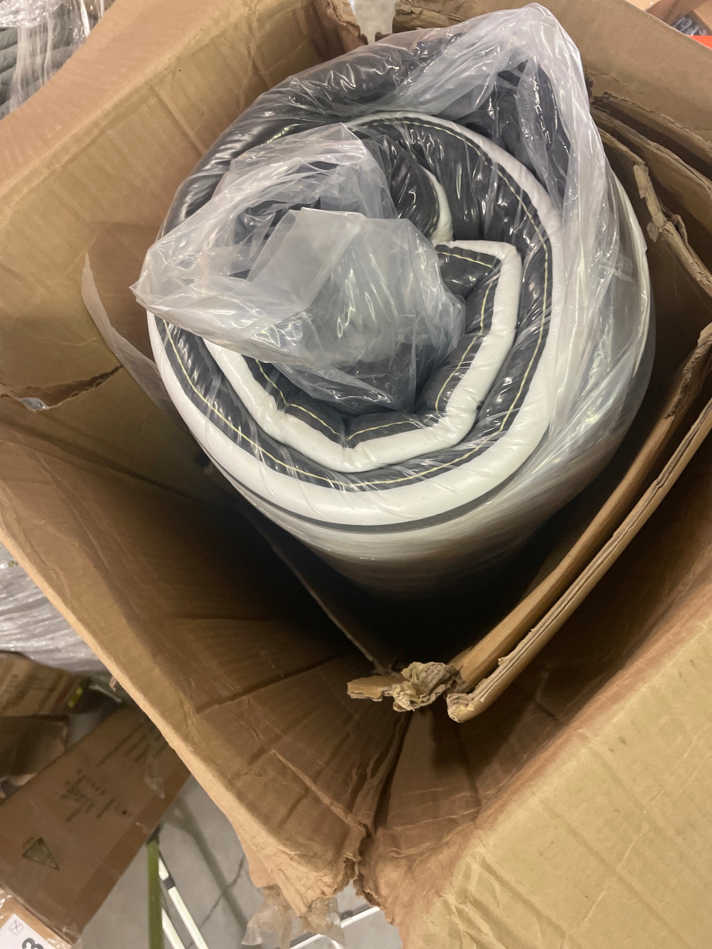 Review King Mattress, 12 Inch King Size Mattress in a Box,Memory Foam Hybrid Mattress,with Individual Pocket Spring for Motion Isolation & Silent Sleep, Pressure Relief,Medium Firmness. - Retail $272