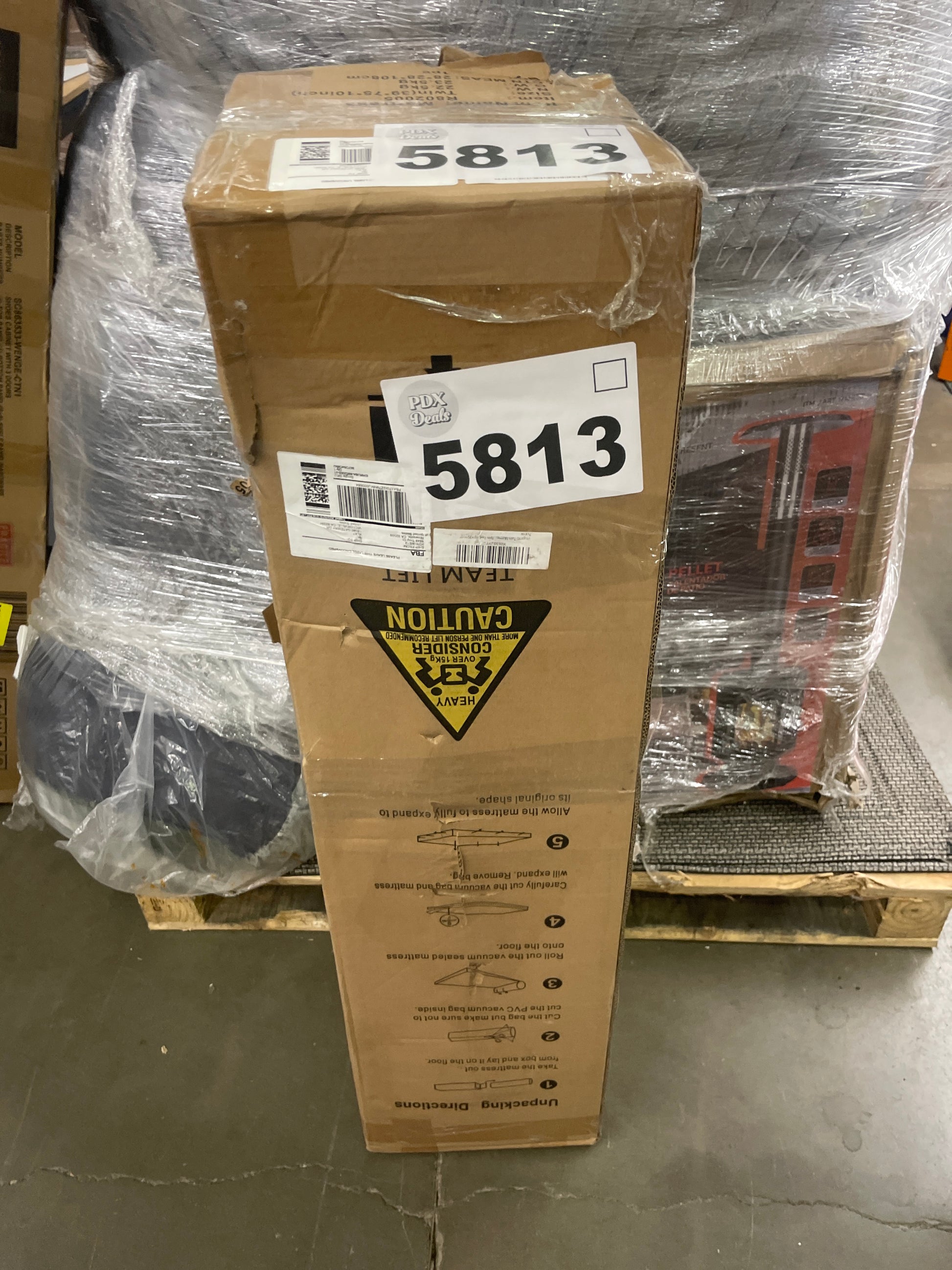 Vesgantti Twin Mattress, 10 Inch Hybrid Twin Size Mattress in a Box, Single Bed Mattress with Memory Foam and Pocket Spring, Ergonomic Design & Pressure Relief, Medium Firm Feel, 39"*75"*10" - Retail $219