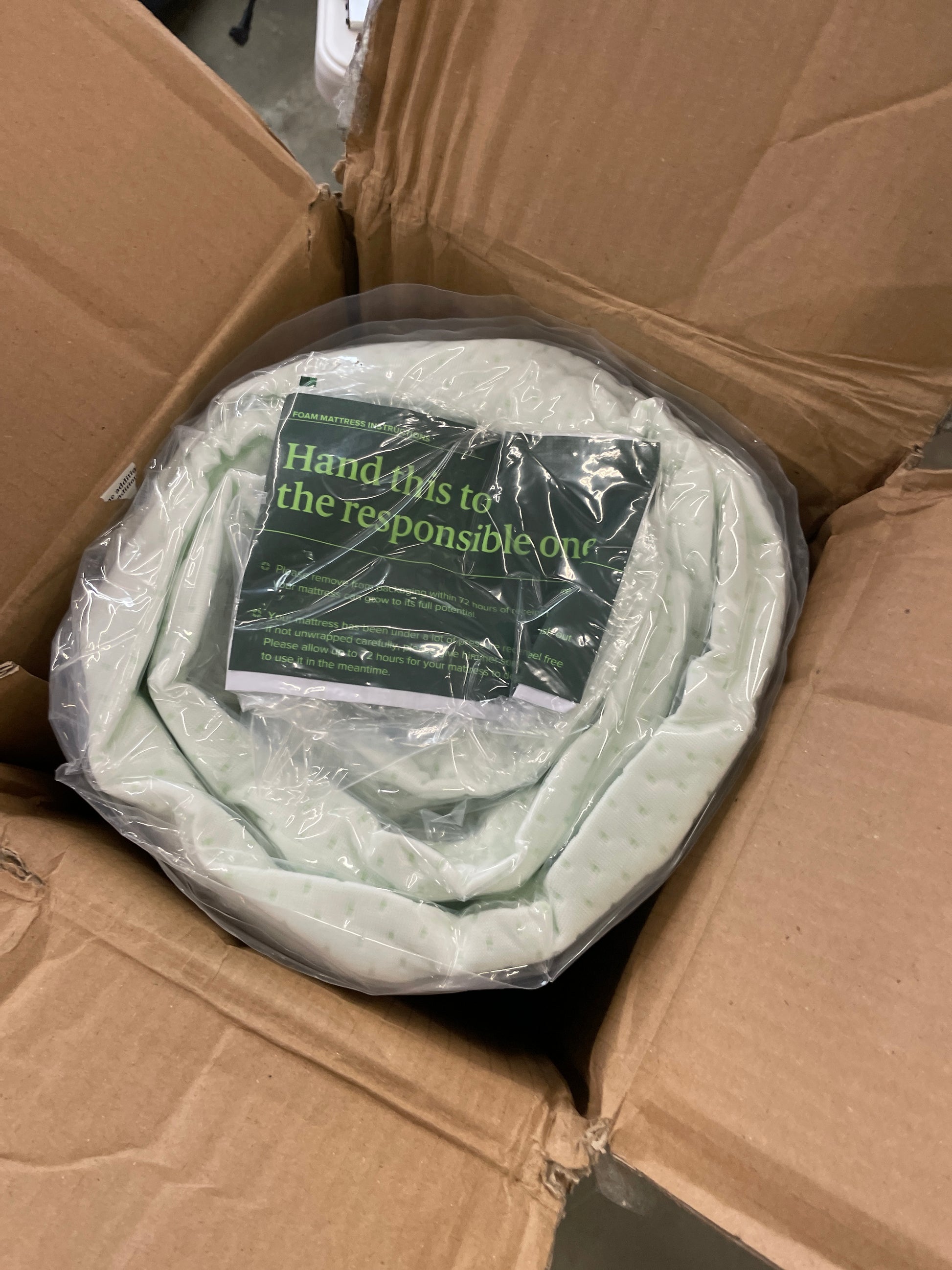 Zinus 8 Inch Green Tea Memory Foam Mattress [New Version], Fiberglass Free, Medium Firm Feel, Zoned Pressure Relief, Certified Safe Foams & Fabric, Bed-in-A-Box, Twin - Retail $119