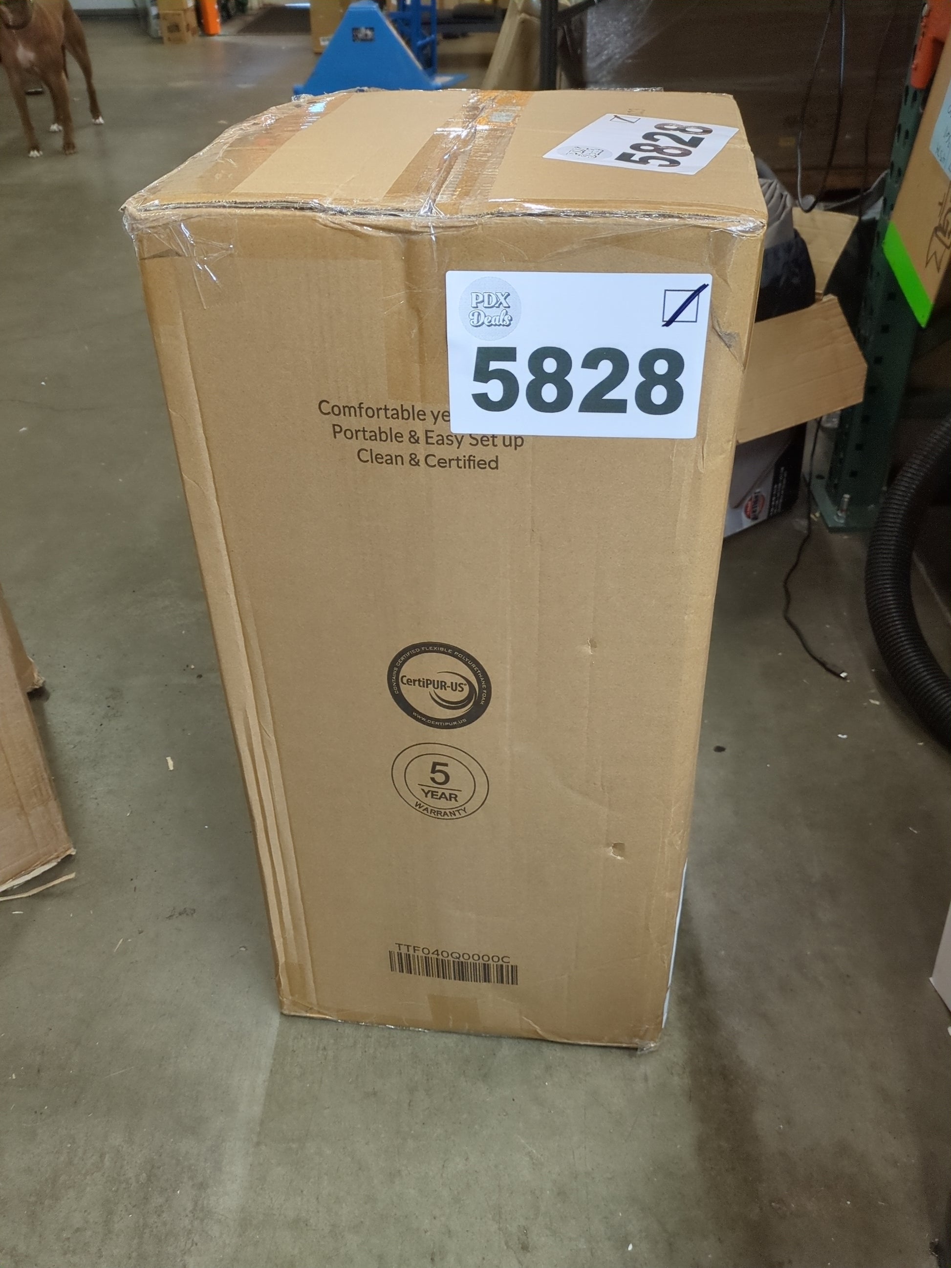 Tri-Fold Memory Foam Mattress, 4 inch Queen Folding Mattress with Collapsible and Washable Cover, Travel and Guest Mat, 80"Ã—60"Ã—4", Grey - Retail $117