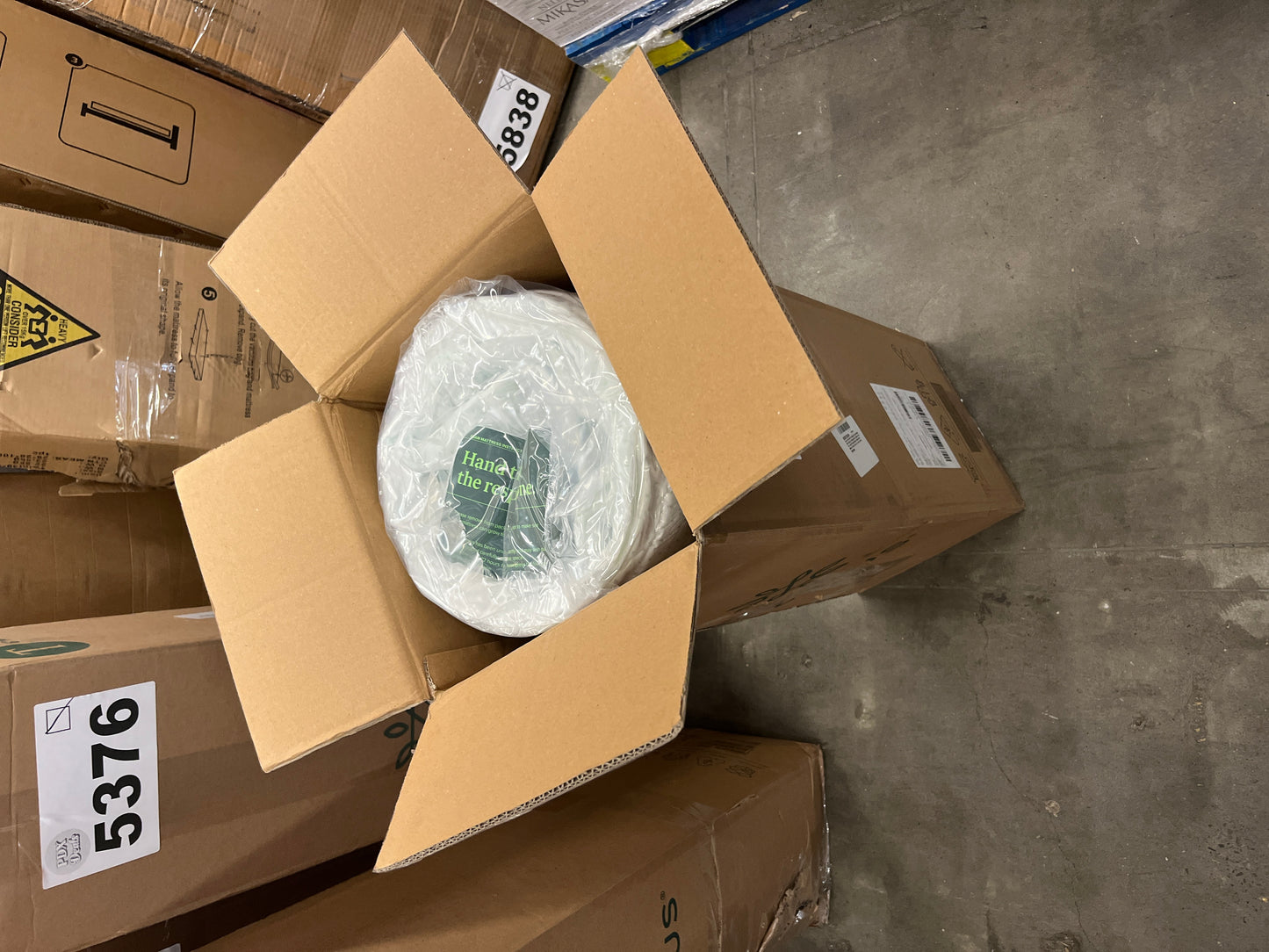 Zinus 6 Inch Green Tea Memory Foam Mattress [New Version], Fiberglass Free, Medium Firm Feel, Zoned Pressure Relief, Certified Safe Foams & Fabric, Bed-in-A-Box, Narrow Twin - Retail $101