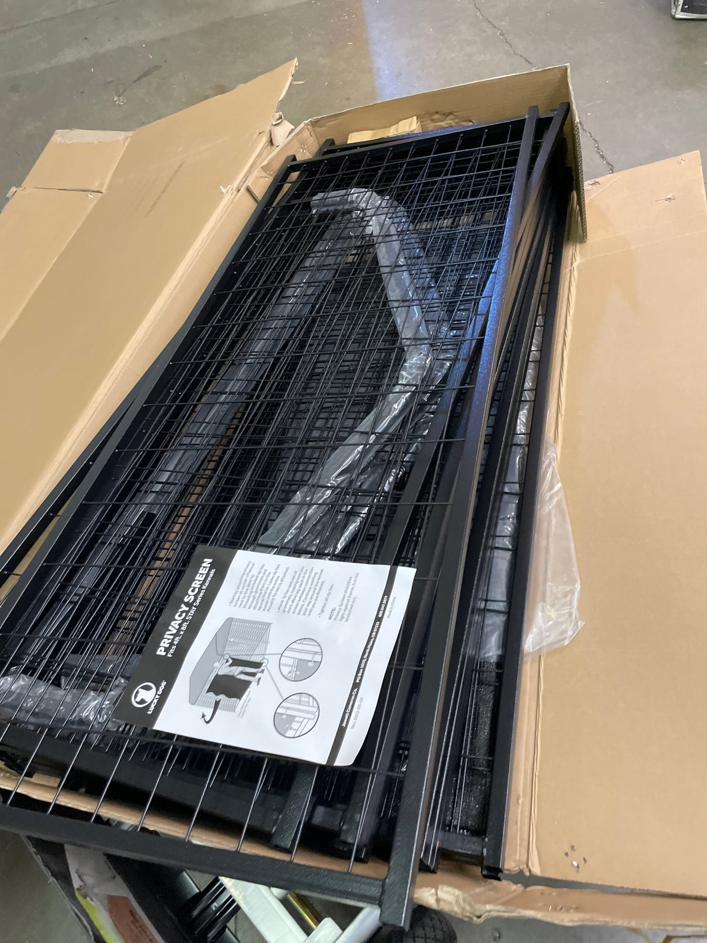 NEW - Lucky Dog STAY Series Villa Dog Kennel 4ftx8ft with Privacy Screen - Retail $499