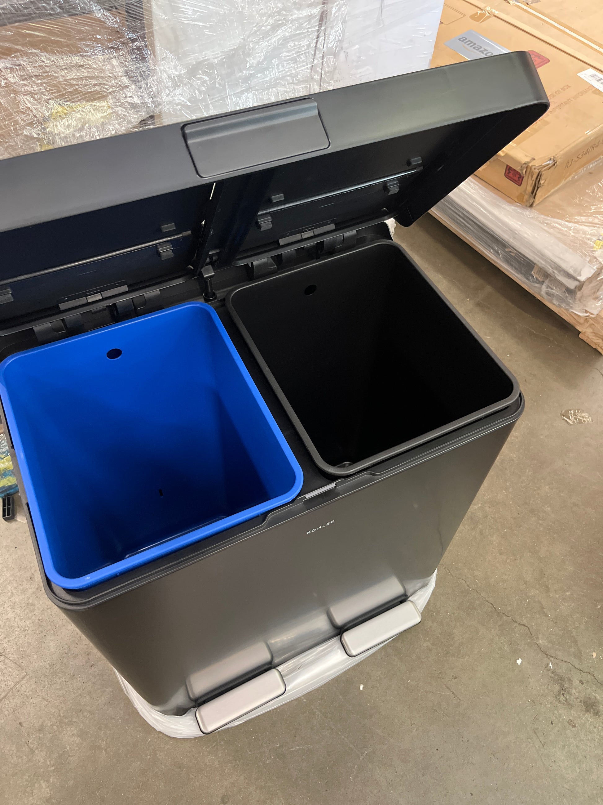 KOHLER 82L DUAL / BLK SS - Retail $199