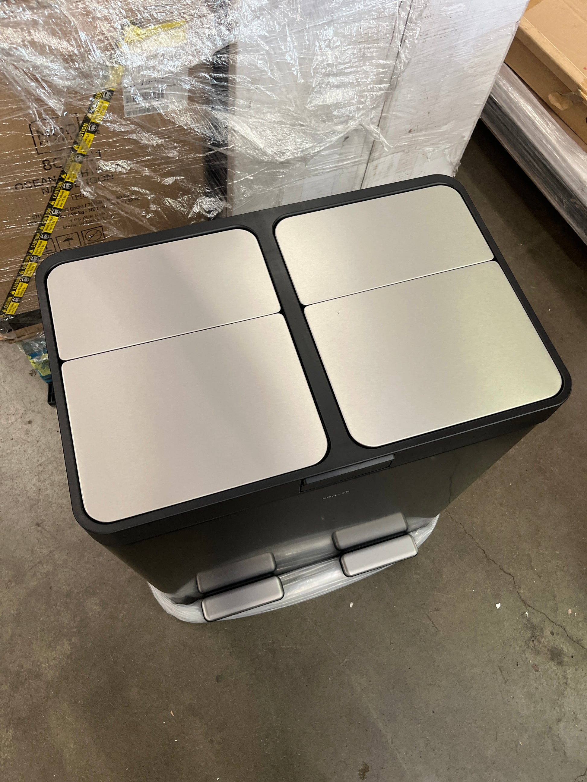 KOHLER 82L DUAL / BLK SS - Retail $199