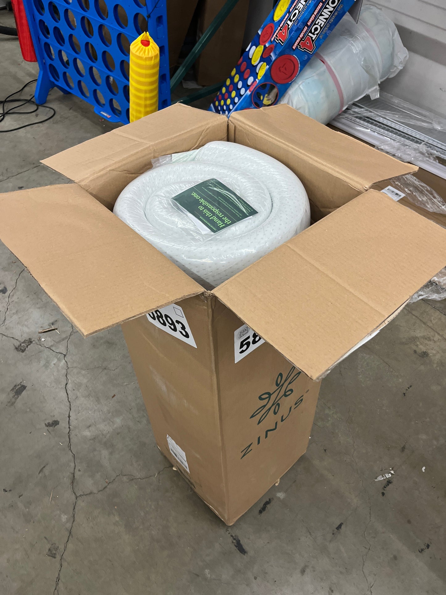 NEW - Zinus 12 Inch CALI KING Green Tea Memory Foam Mattress [New Version], Fiberglass Free, Medium Firm Feel, Zoned Pressure Relief, Certified Safe Foams & Fabric, Bed-in-A-Box, California King - Retail $398