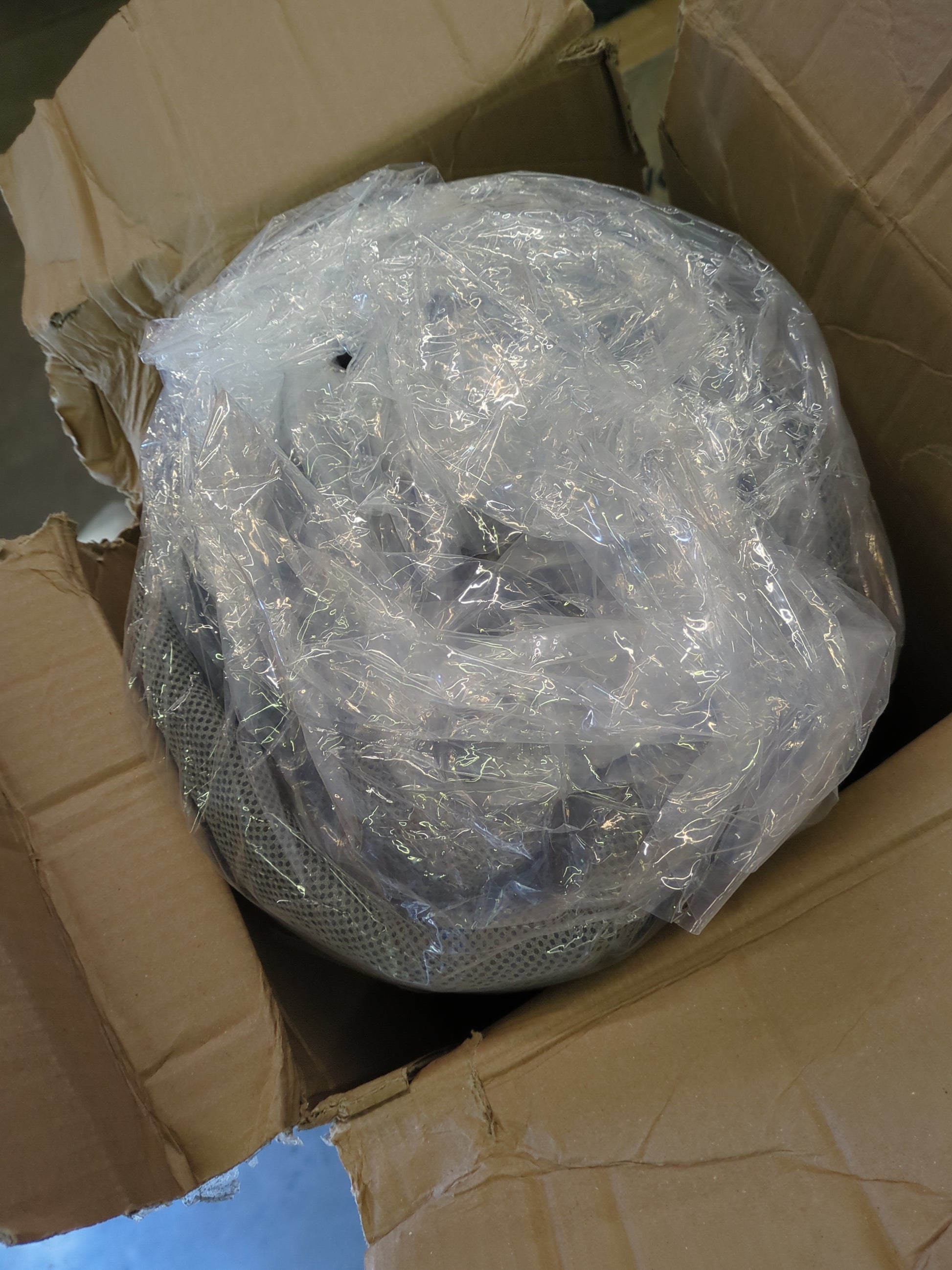 Zinus 10 Inch True Support Hybrid Mattress [New Version], King, Fiberglass Free, Medium Feel, Motion Isolation, Certified Safe Foams & Fabric, Mattress in A Box - Retail $341