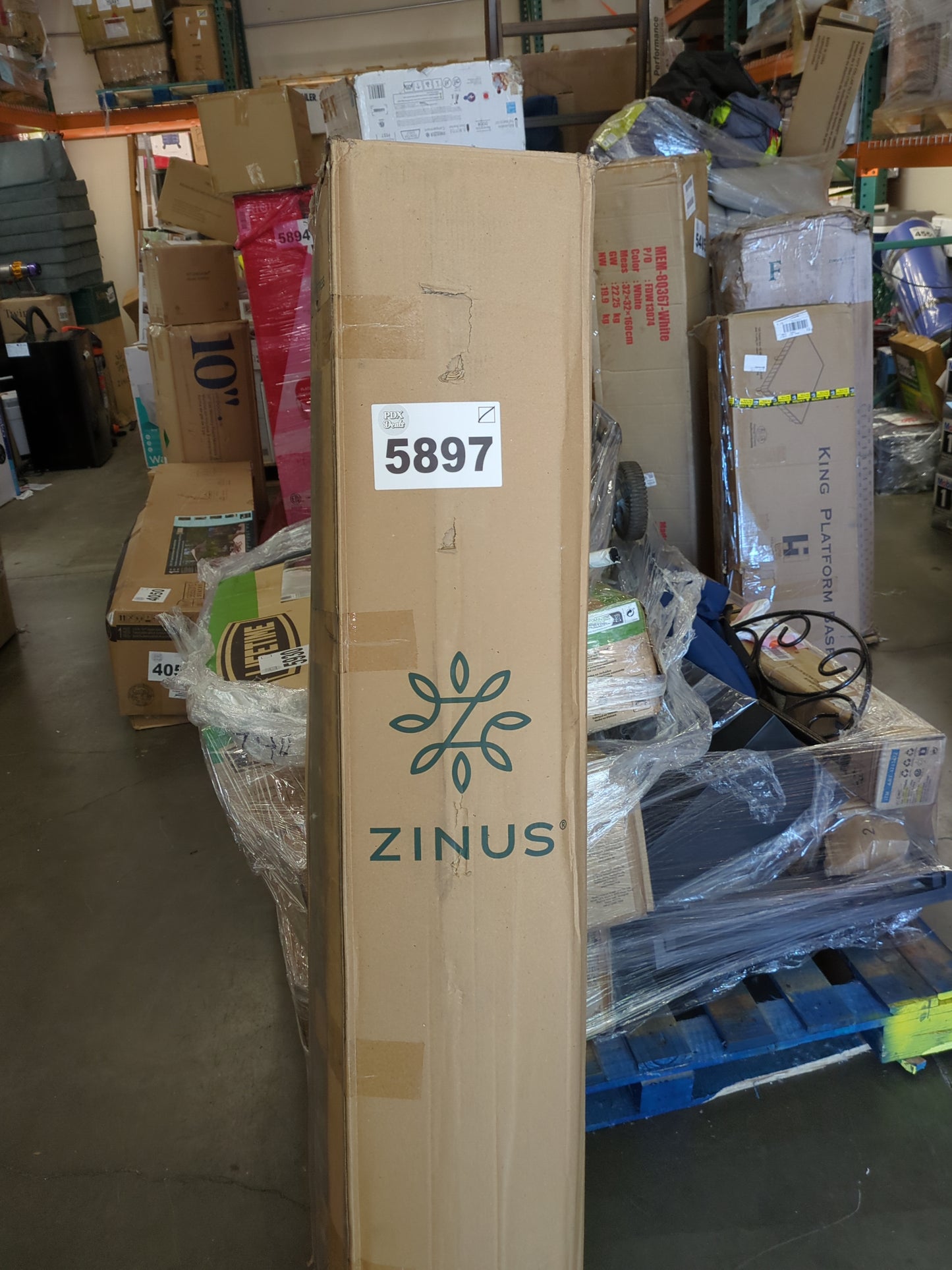 Zinus 12 Inch True Support Hybrid Mattress [New Version], Queen, Fiberglass Free, Medium Feel, Motion Isolation, Certified Safe Foams & Fabric, Mattress in A Box - Retail $322