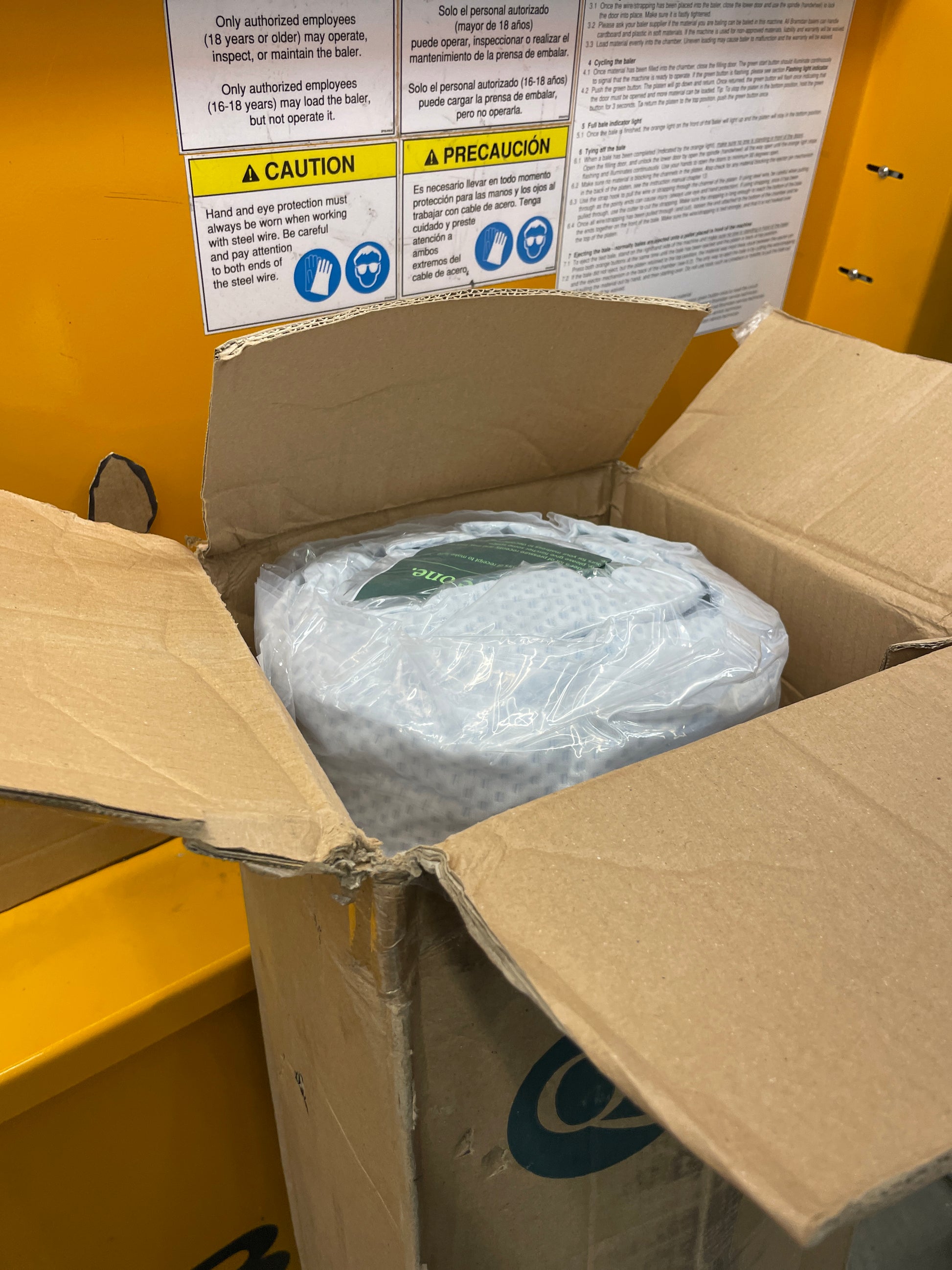 NEW - Zinus Queen 10 Inch Green Tea Cooling Memory Foam Mattress Queen, Fiberglass Free, Medium Firmness, Cooling Gel Foam, Certified Safe Foams & Fabric, Mattress in A Box - Retail $219