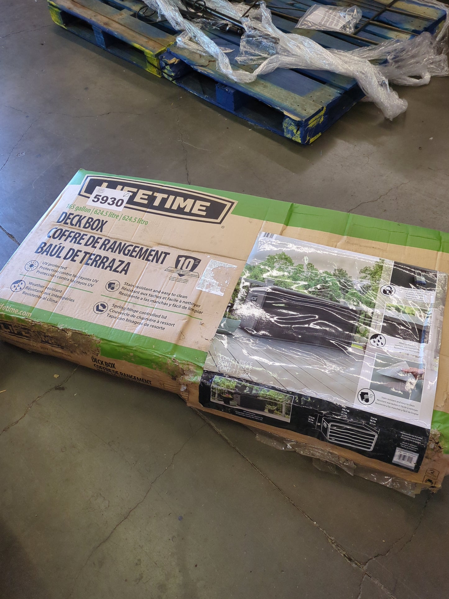 LIFETIME 165G DECK BOX - Retail $139