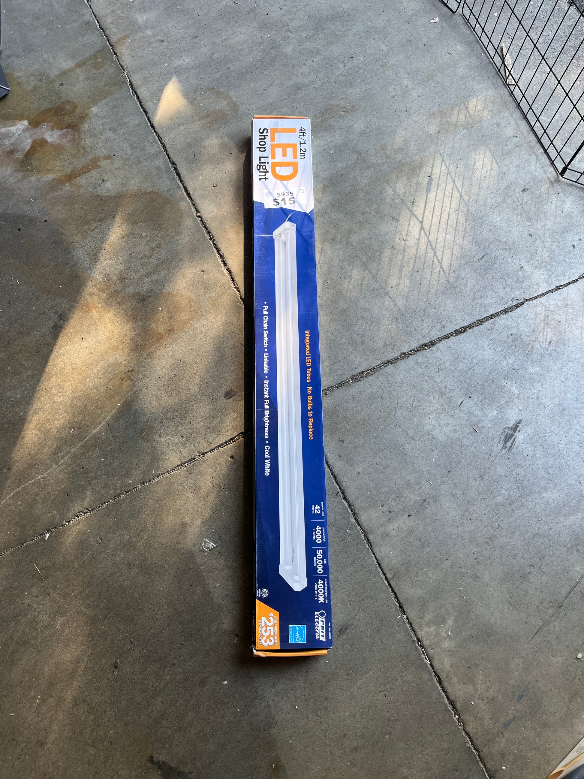 FEIT LED SHOP LIGHT WITH - Retail $27