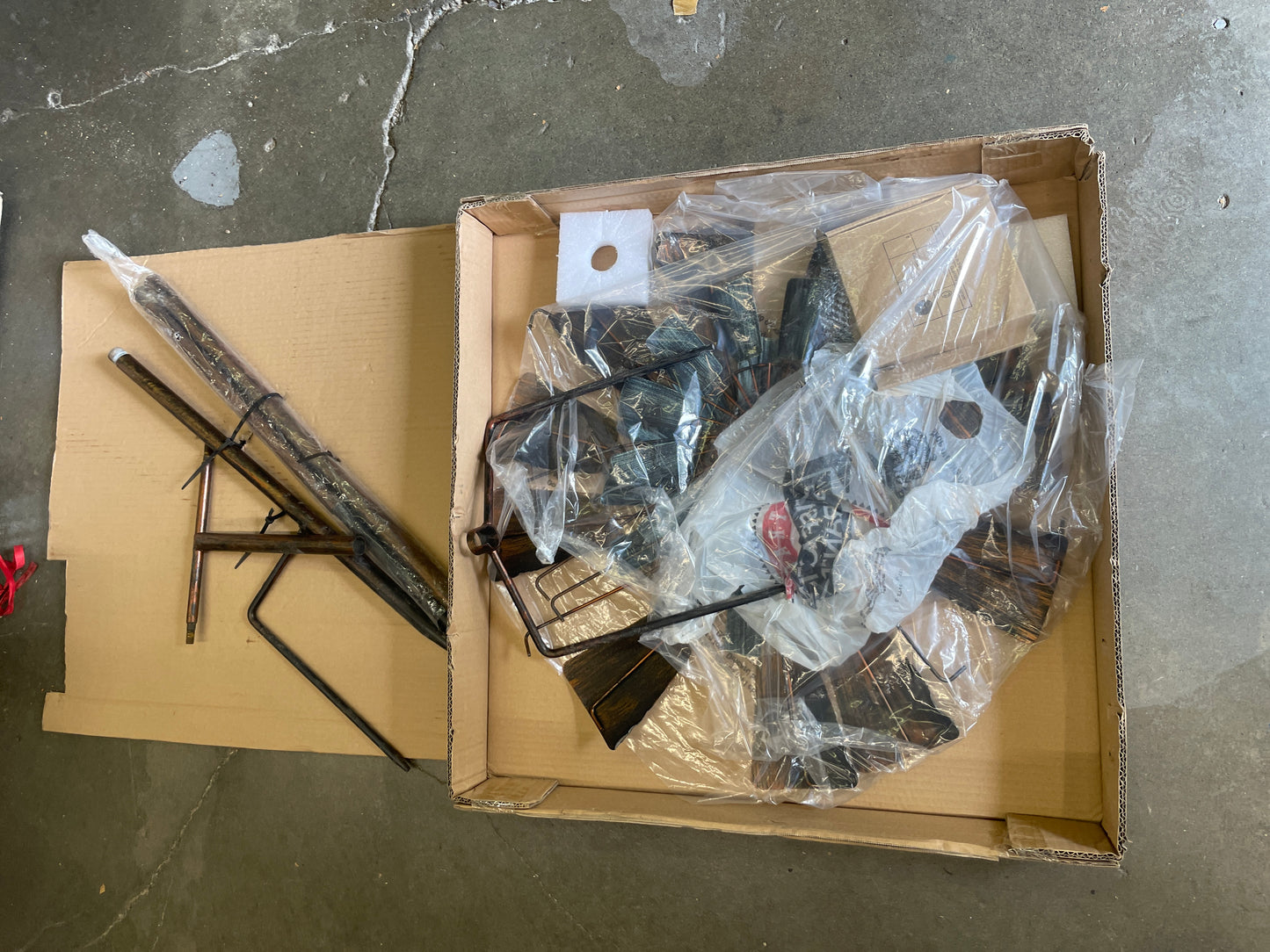 TWO TONE METAL WIND - Retail $39