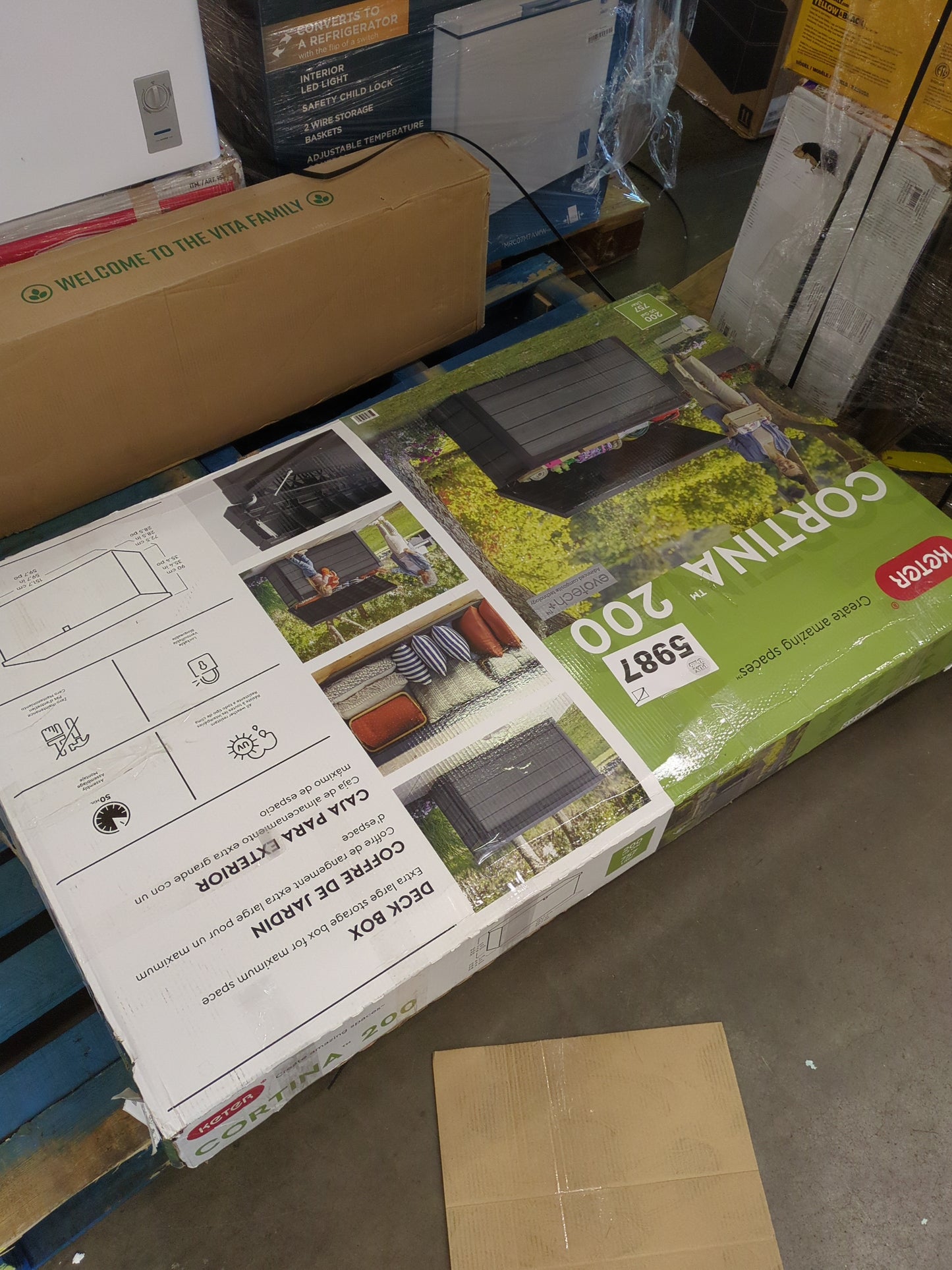 KETER CORTINA 200G DECK - Retail $269