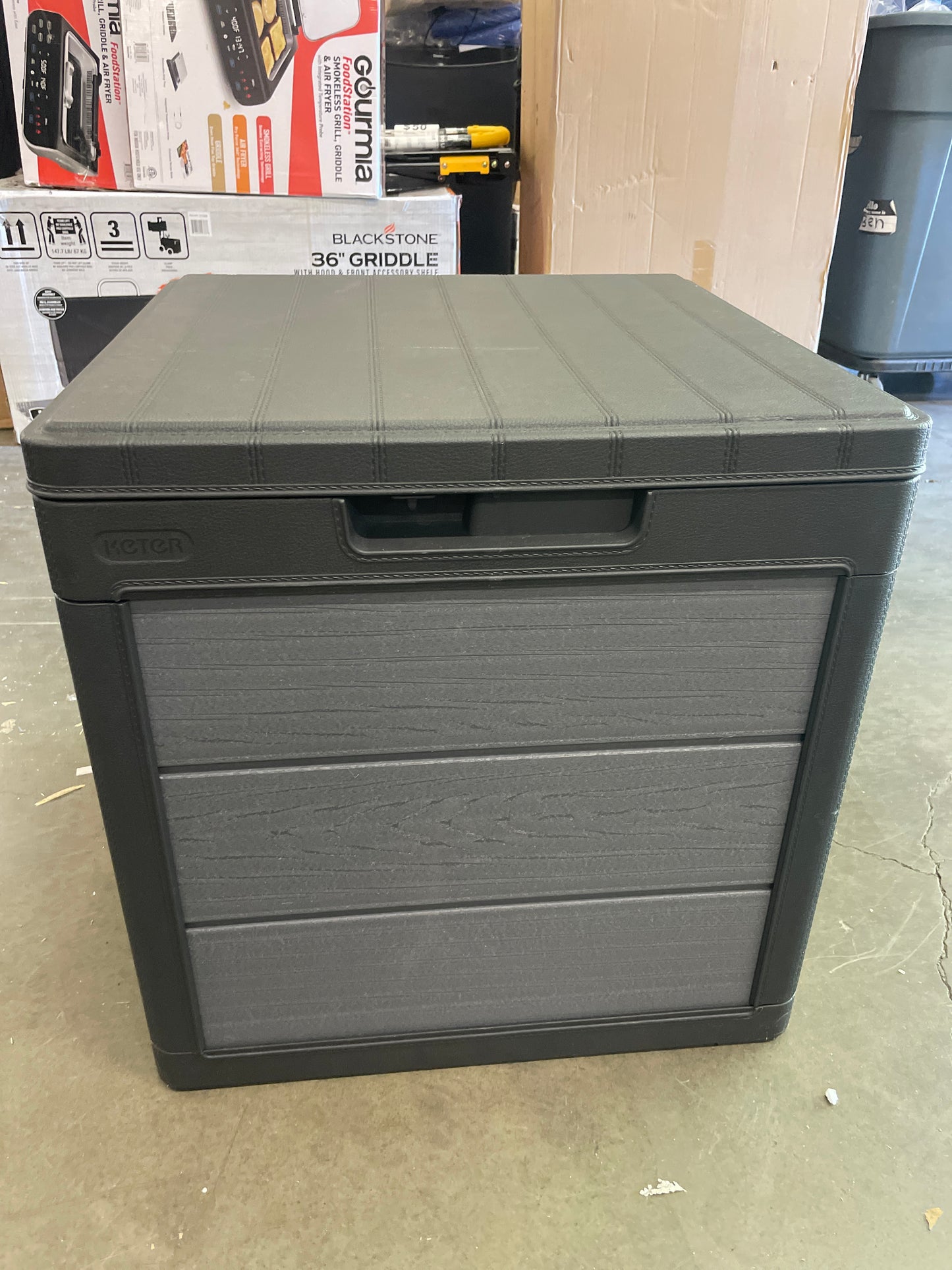 KETER CORTINA 30G DECK - Retail $59