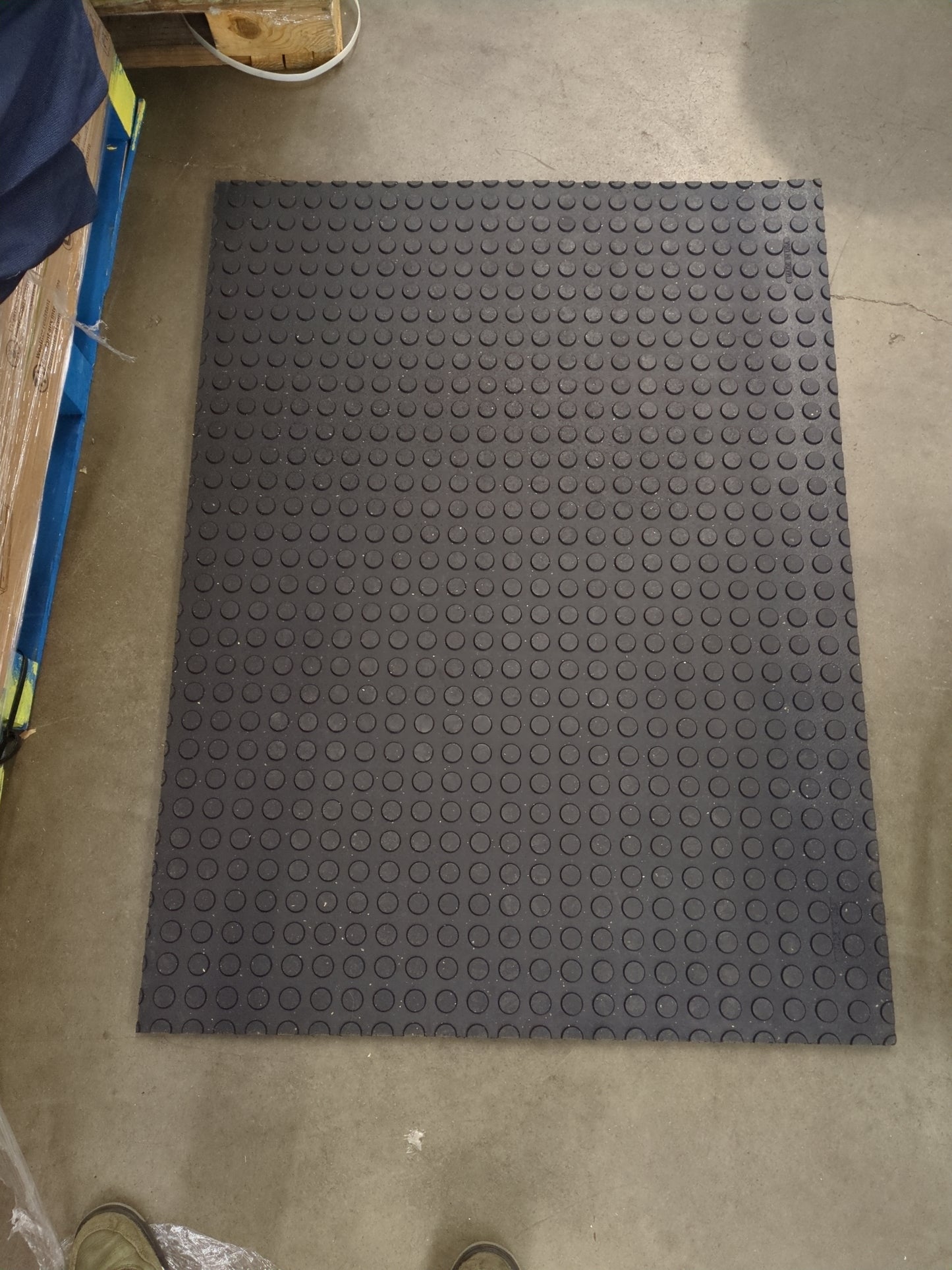 TRACTION 3'X4'X3/4" - Retail $29
