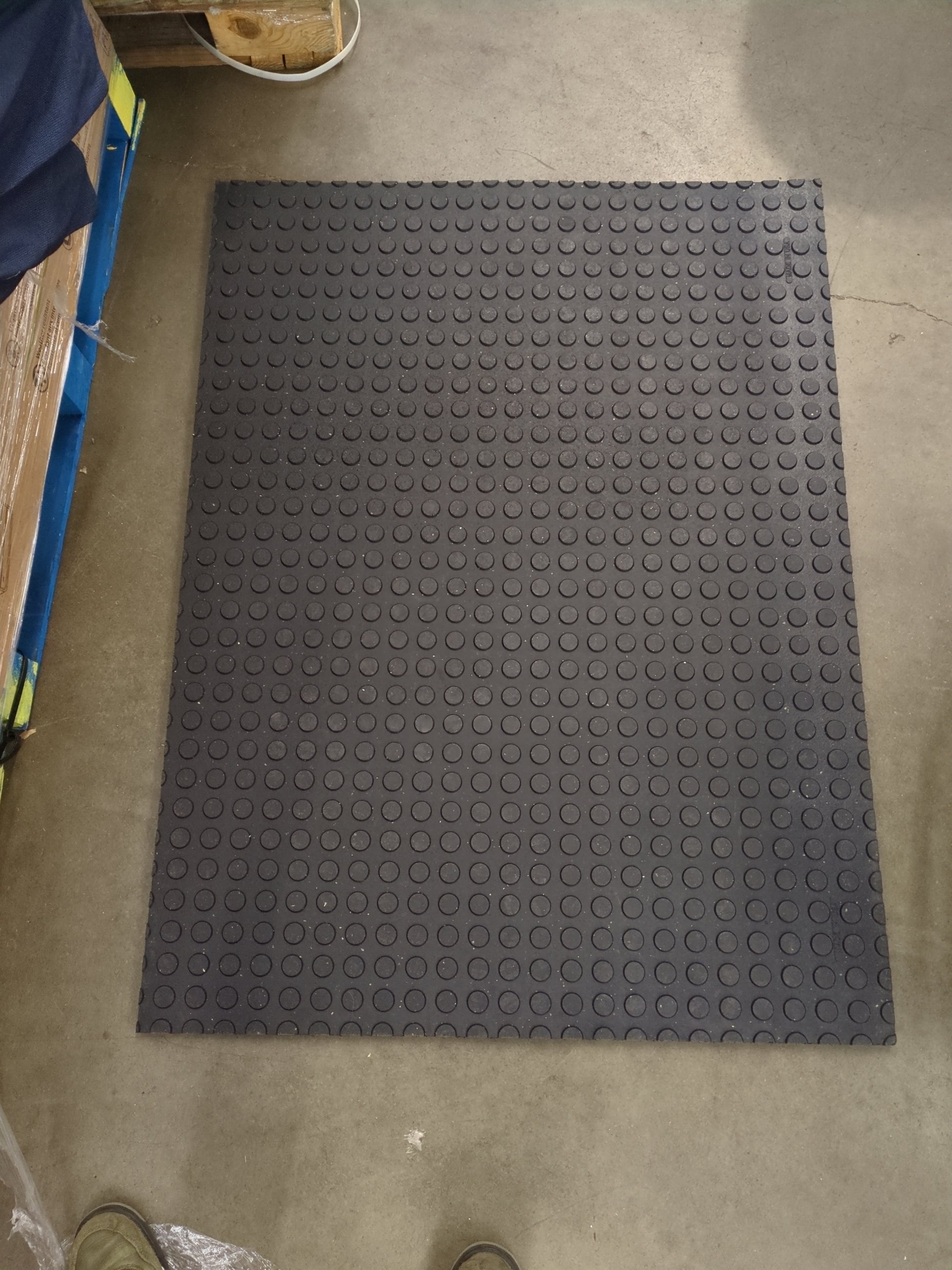 TRACTION 3'X4'X3/4" - Retail $29