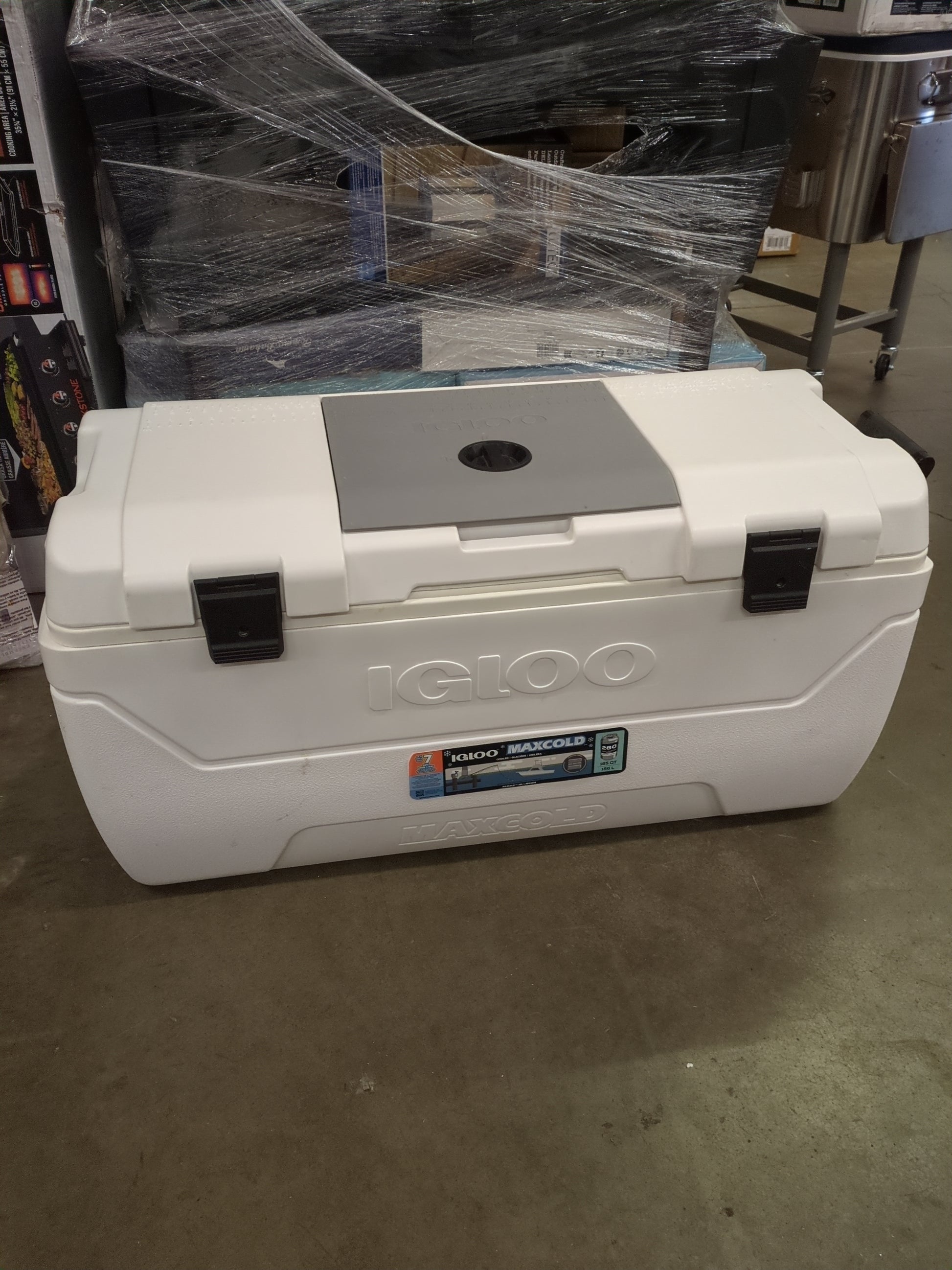 IGLOO 165QT COOLER - Retail $99