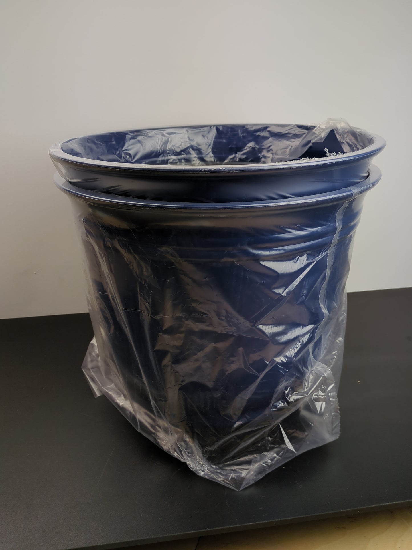 18" THEO PLANTER 2PK - Retail $42