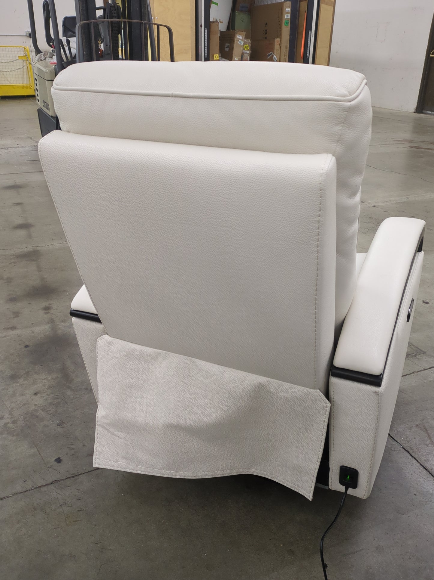 CANMORE RECLINER CREAM - Retail $579