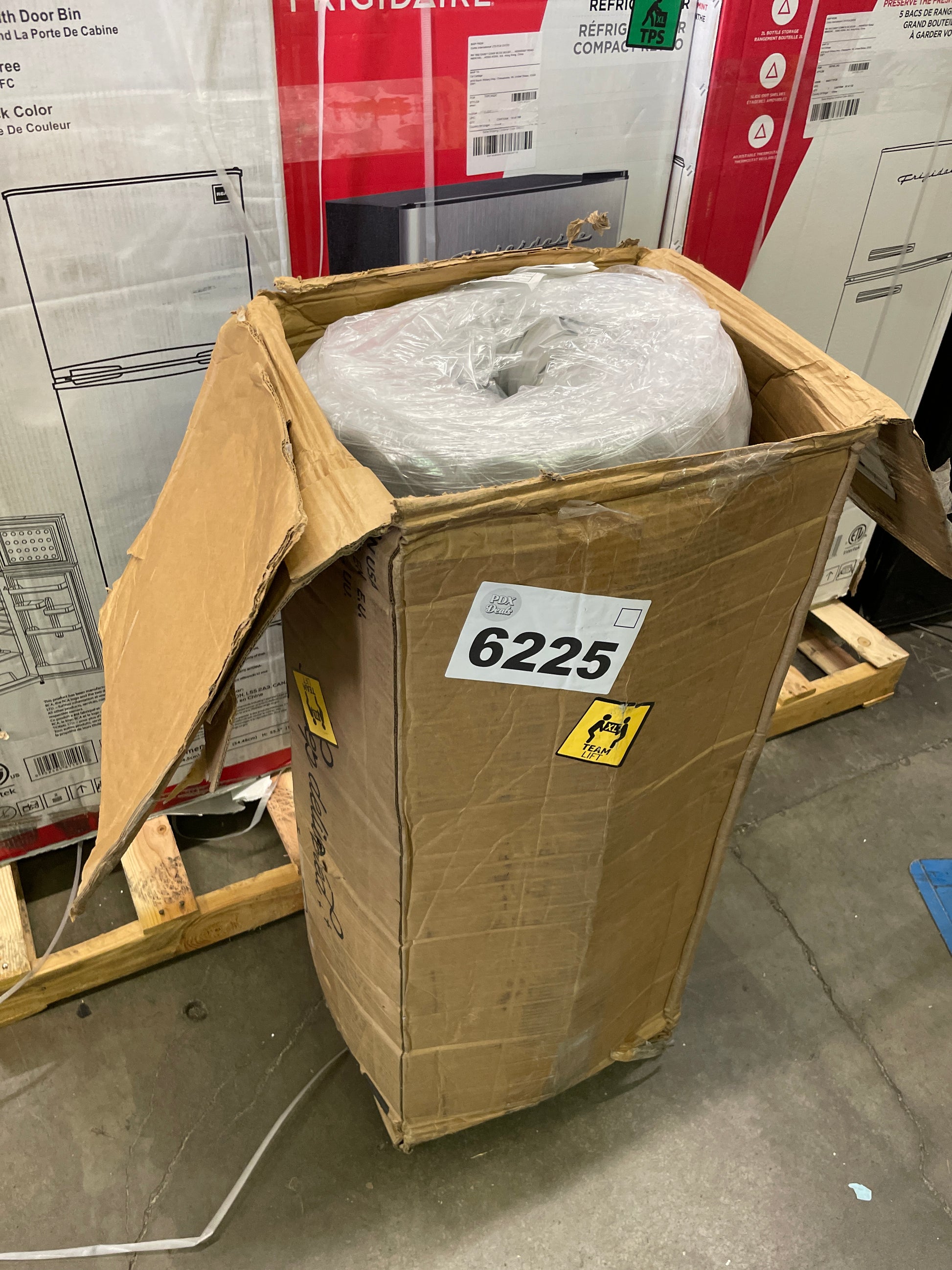 Signature Design by Ashley King Size Chime 12 Inch Medium Firm Hybrid Mattress with Cooling Gel Memory Foam - Retail $429