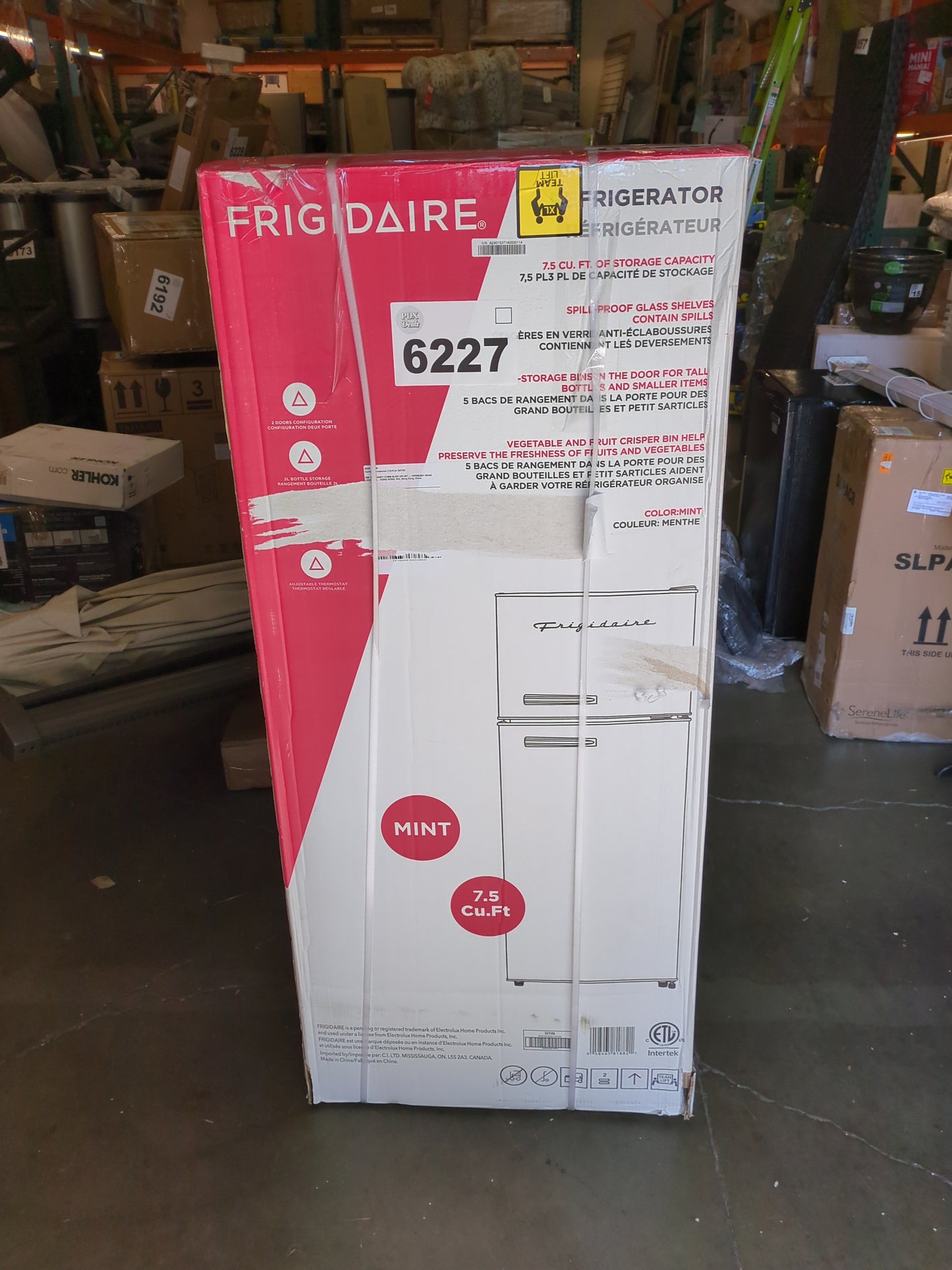 Frigidaire EFR753-MINT 2 Door Apartment Size Refrigerator with Freezer, 7.5 cu ft, Retro, Mint - Retail $399