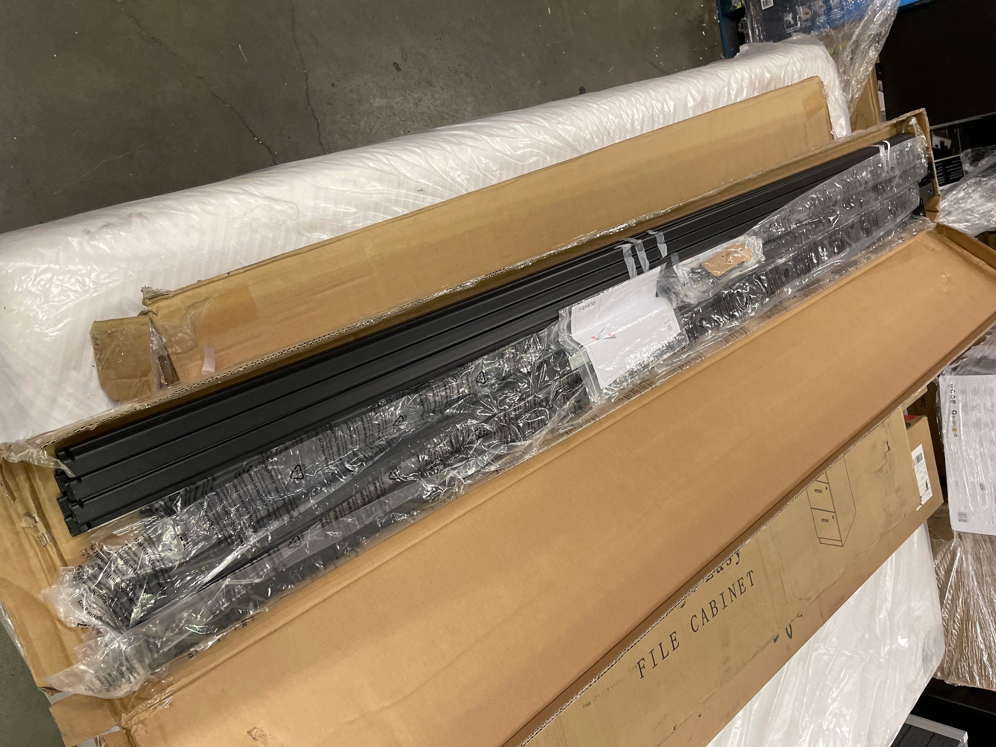 ZINUS Quick Lock Bunkie Board / Box Spring & Bed Slat Replacement / Metal Frame with Steel Slats / Easy Assembly, King, Bunkie Board only - Retail $122