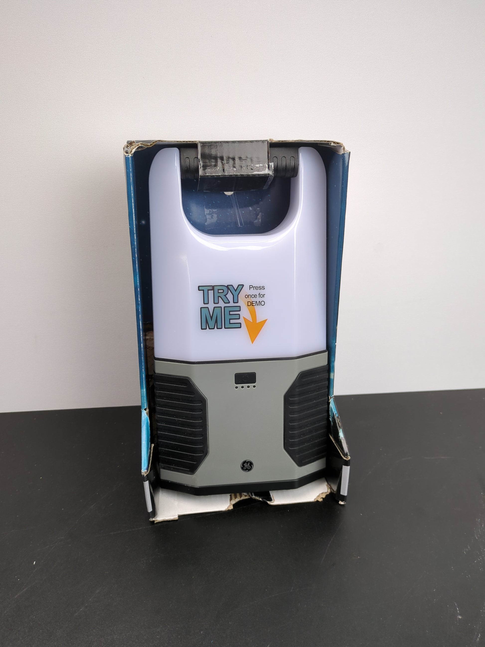 GE LED DUAL POWER LANTER - Retail $19