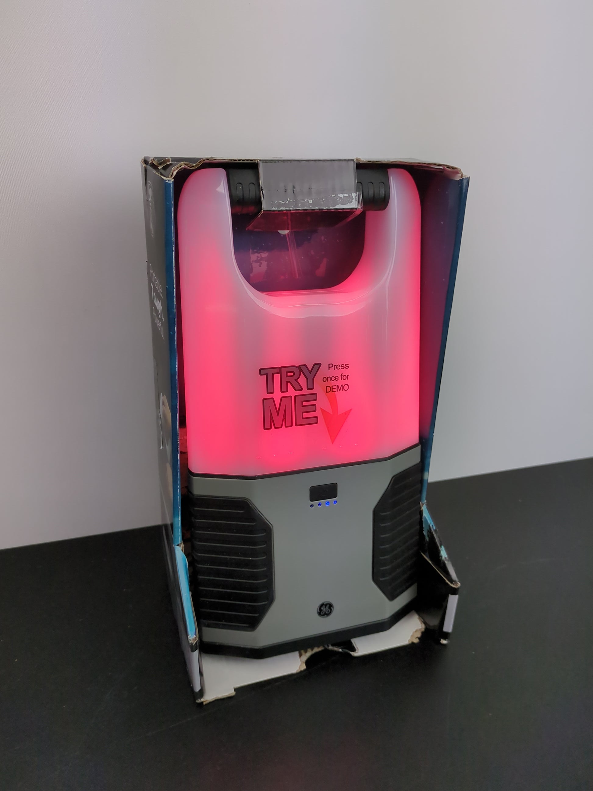 GE LED DUAL POWER LANTER - Retail $19