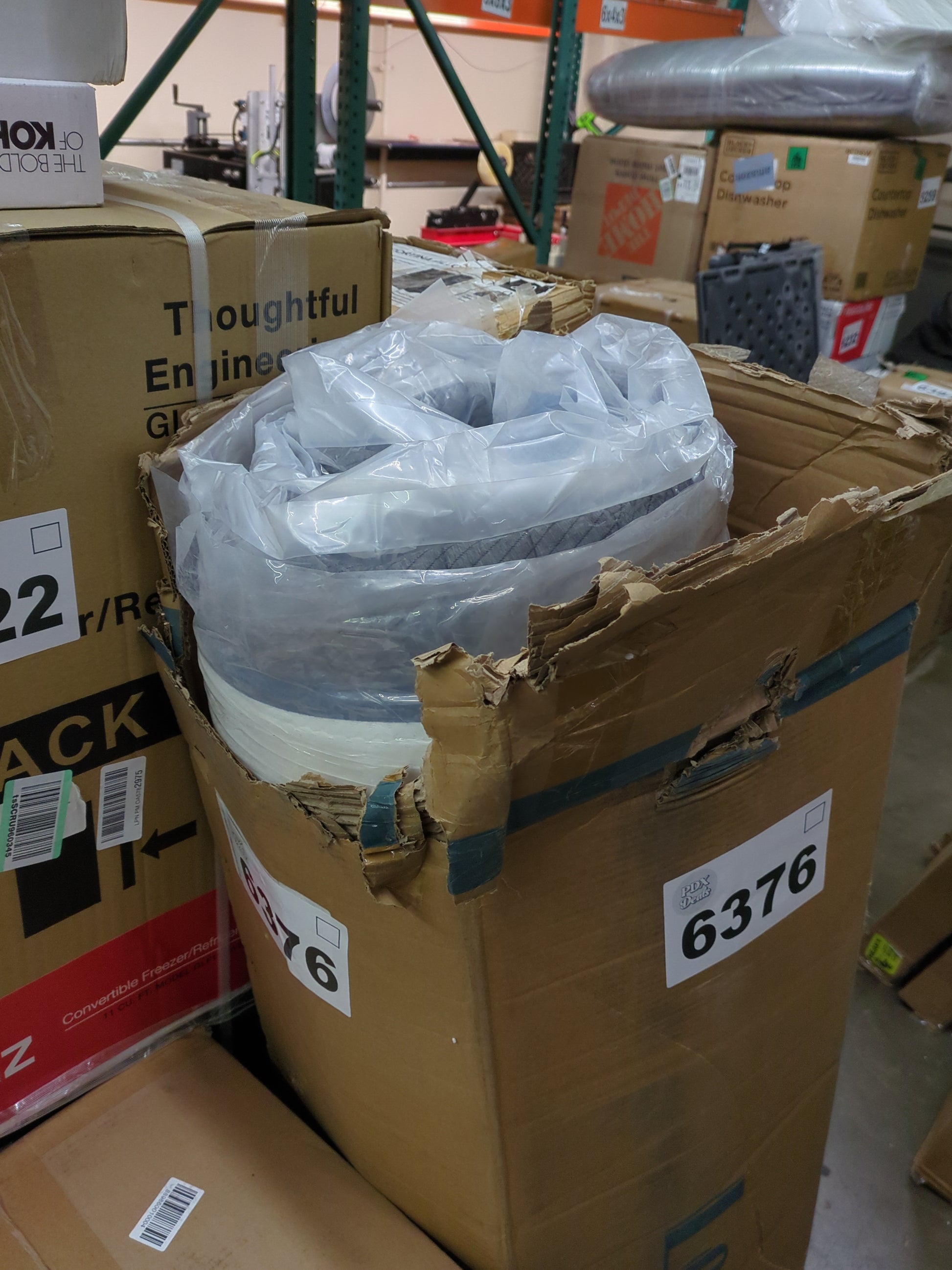 Queen Mattress,14 Inch Medium Plush Hybrid Mattress,Cooling Gel Memory Foam with Individually Pocket Springs,Soft Fabric Mattress Queen size for Pressure Relief,Mattress in box,CertiPUR-US - Retail $568