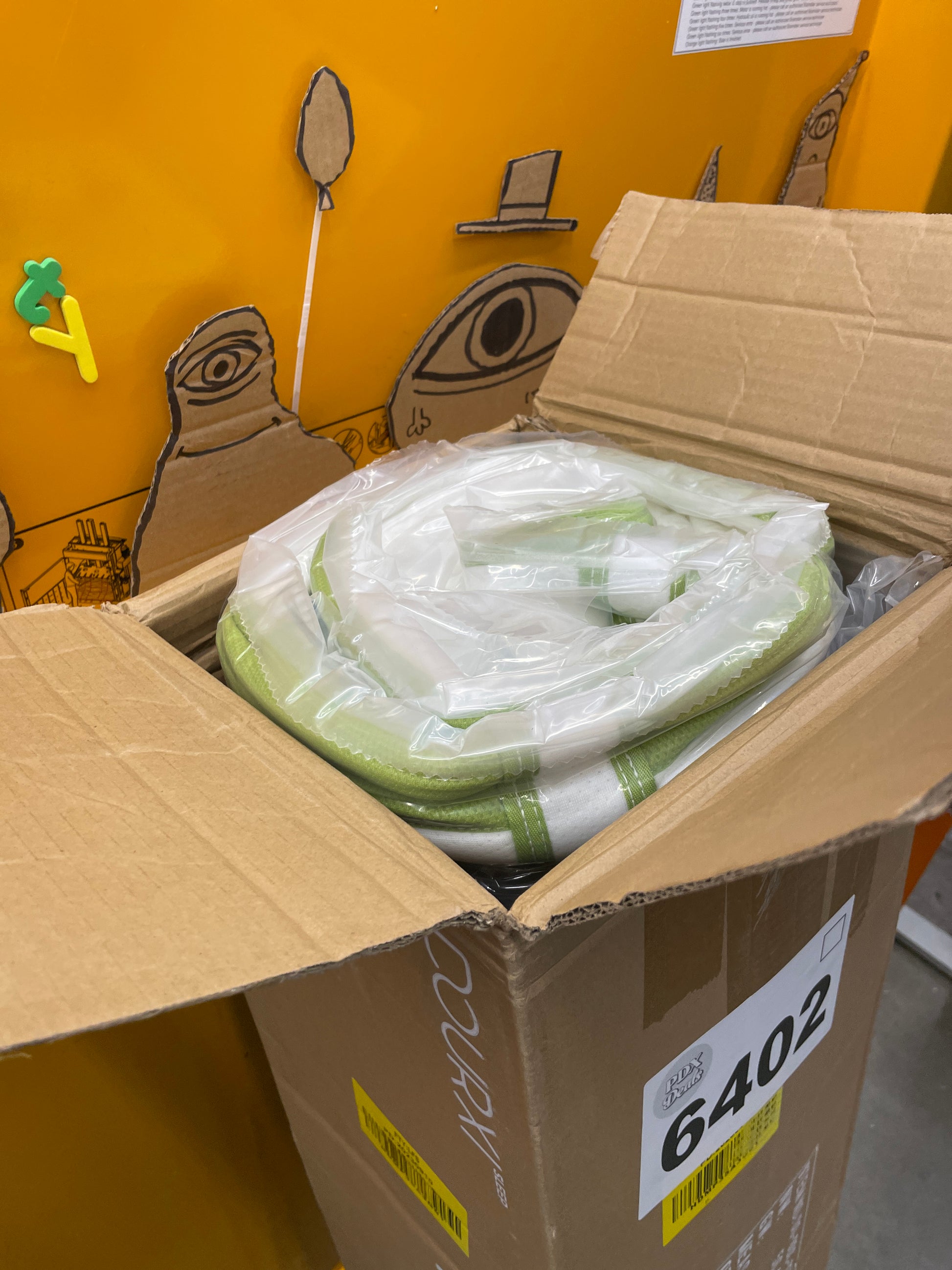 Novilla Queen Size Mattress, 10 Inch Queen Hybrid Mattress in a Box, Pocket Innerspring Mattress Queen for Motion Isolation, Pressure Relief, Sopportive & Firm Feel - Retail $209