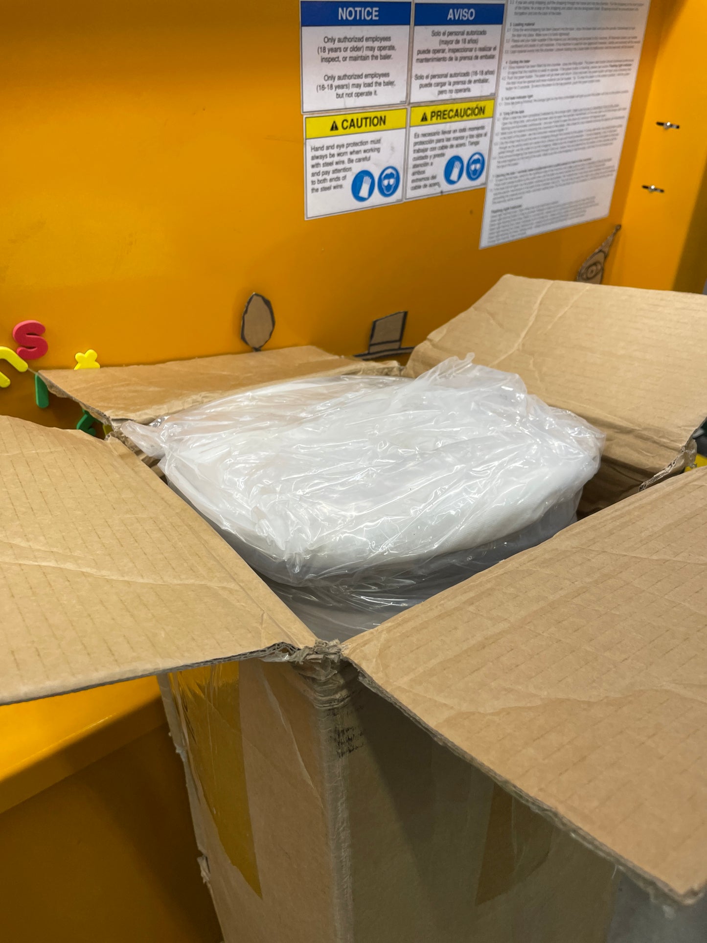 Novilla Queen Size Mattress, 10 Inch Queen Hybrid Mattress in a Box, Pocket Innerspring Mattress Queen for Motion Isolation, Pressure Relief, Sopportive & Firm Feel - Retail $209