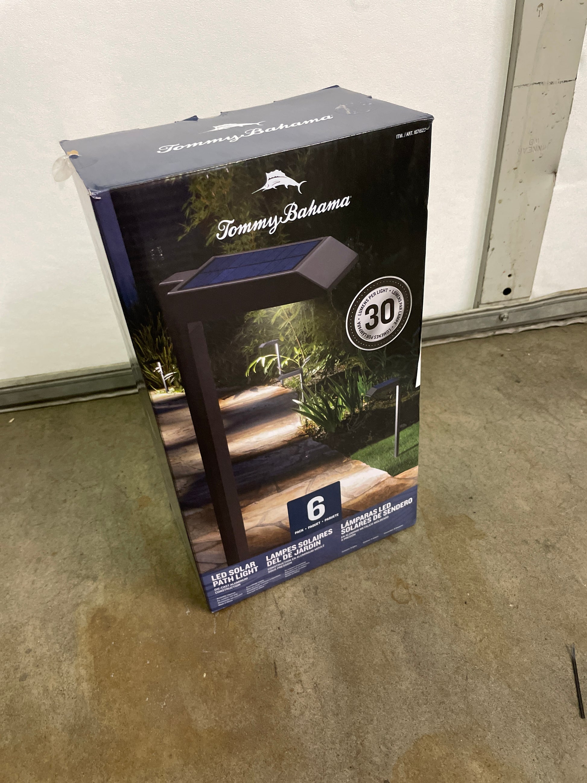 TOMMY BAHAMA PATHWAY - Retail $39