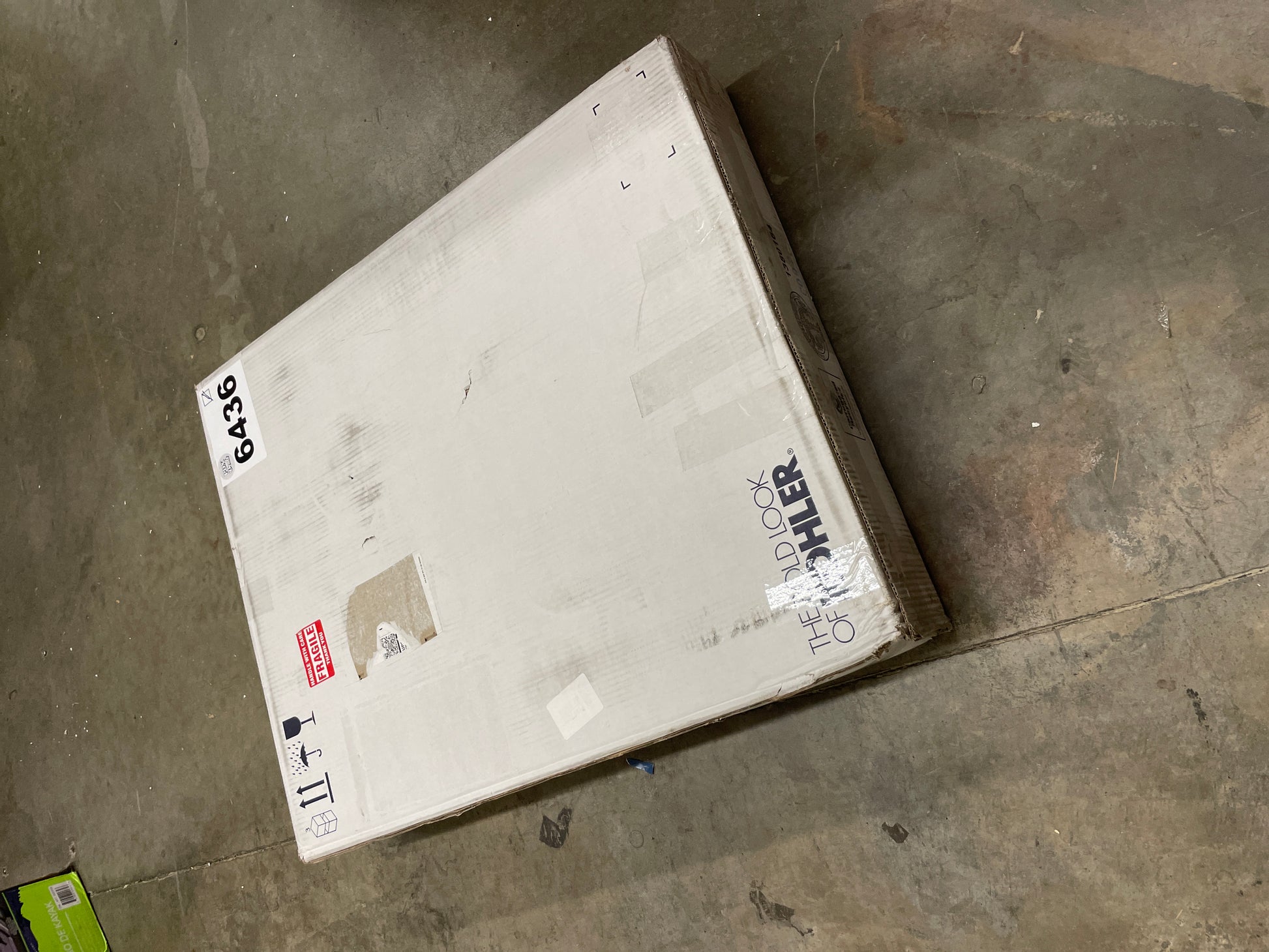 KOHLER CATALAN 20X36 - Retail $379