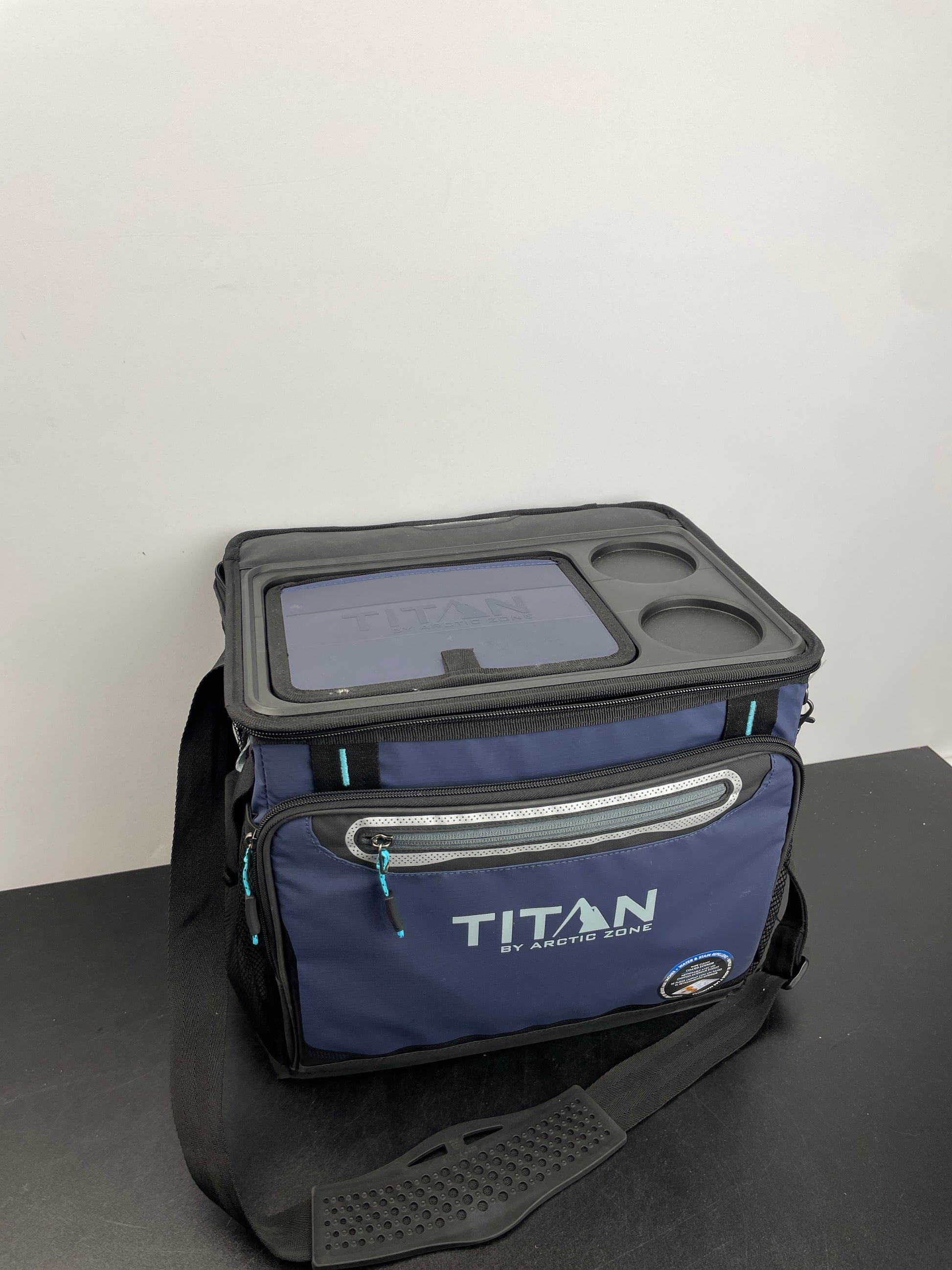 TITAN 40-CAN COOLER - Retail $29