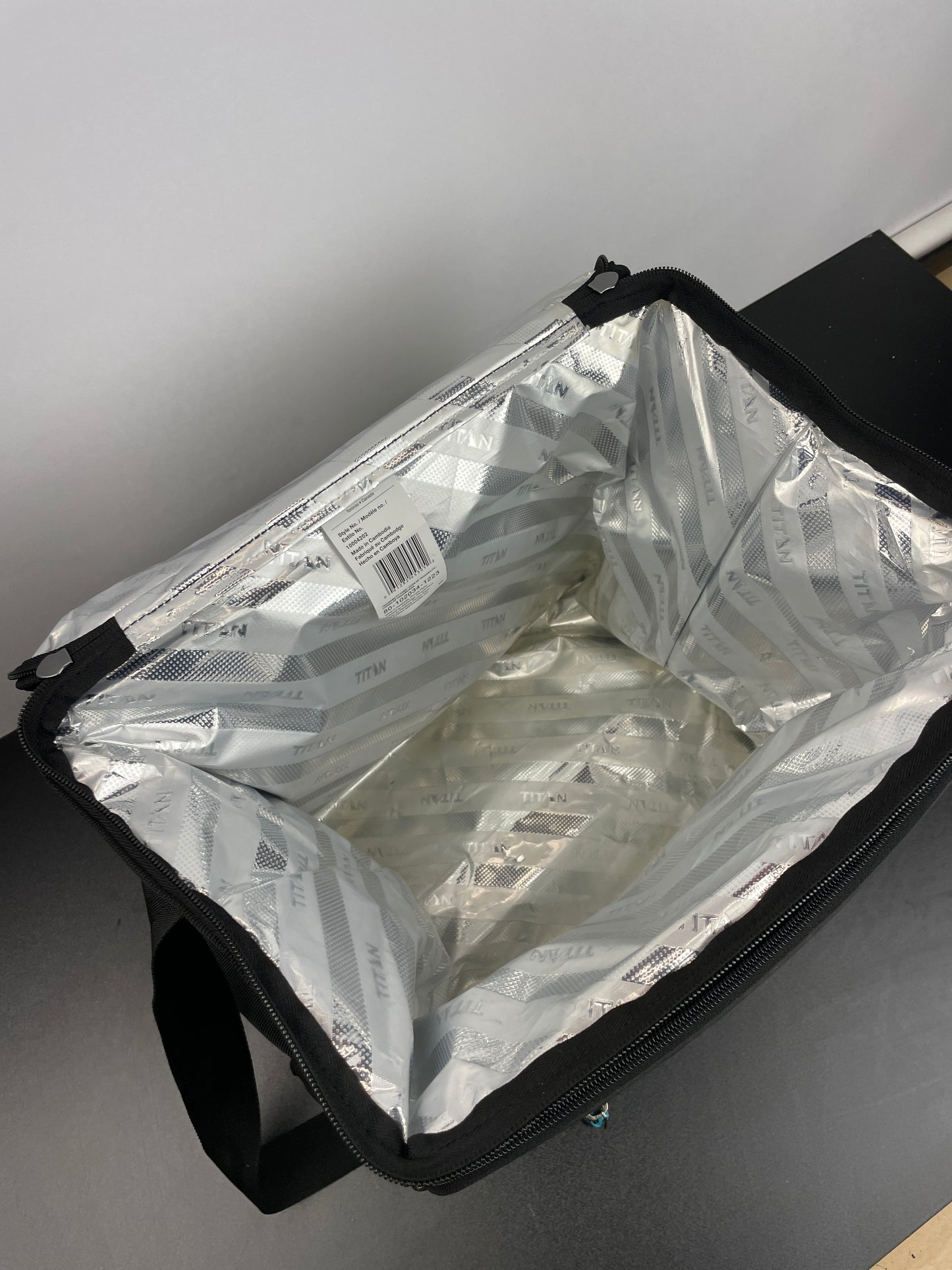 TITAN 40-CAN COOLER - Retail $29