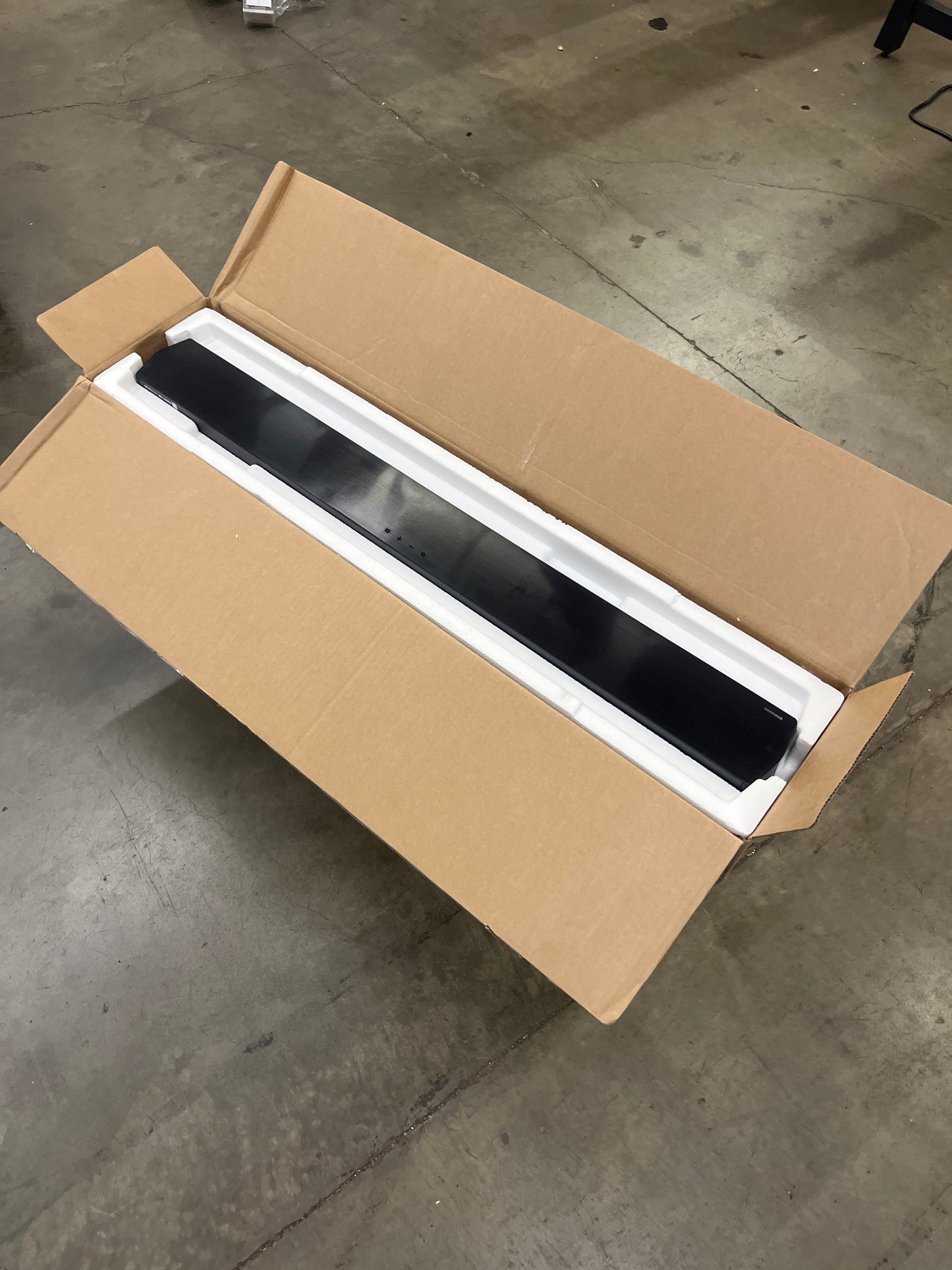 Samsung HW-B73CD/ZA 5.1 Channel Soundbar with DTS Virtual:X and Wireless Subwoofer - Retail $300