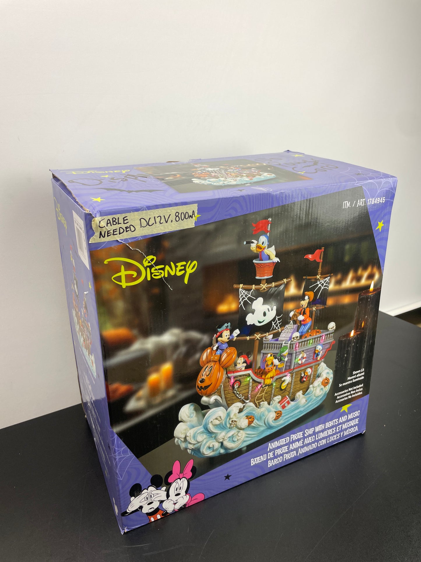 DISNEY PIRATE SHIP - Retail $89