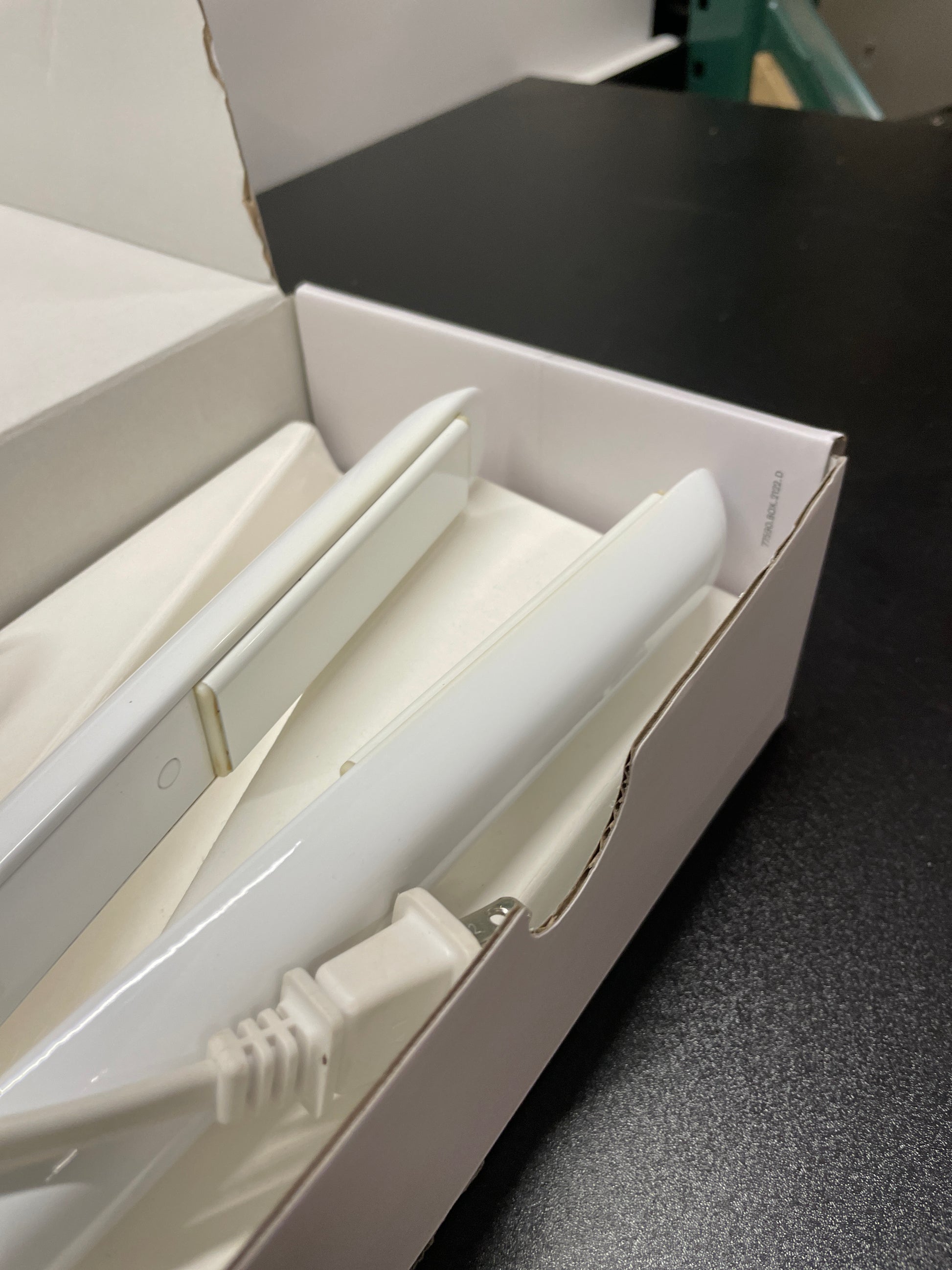 T3 FLAT IRON STYLEPLUS - Retail $69