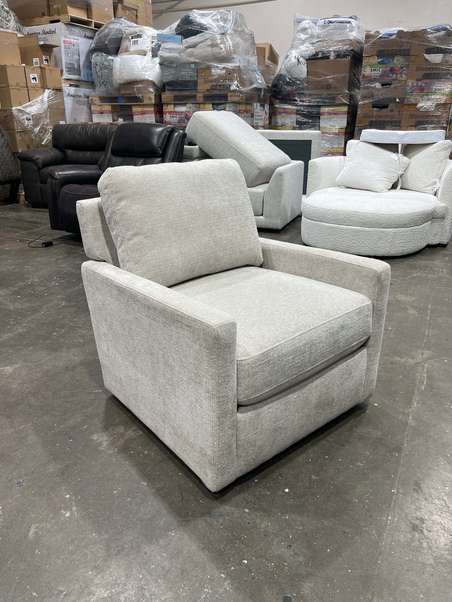 Henredon Marley Fabric Swivel Accent Chair