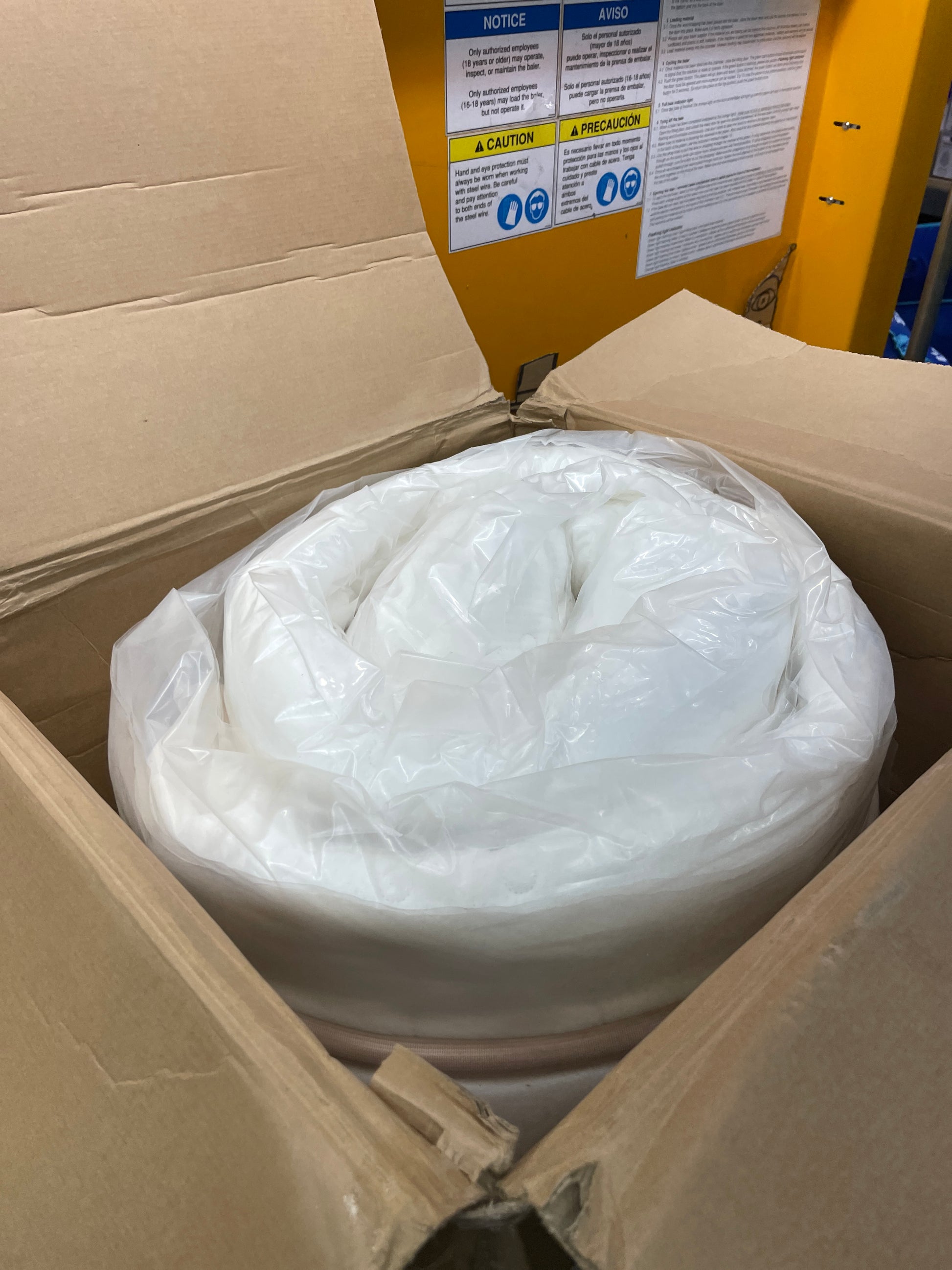 BedStory Queen Mattress, 14 Inch Gel Memory Foam Hybrid Mattress in a Box, Queen Size Mattress with Individually Wrapped Pocket Coils for Supportive and Pressure Relief, Made in USA,Black - Retail $543