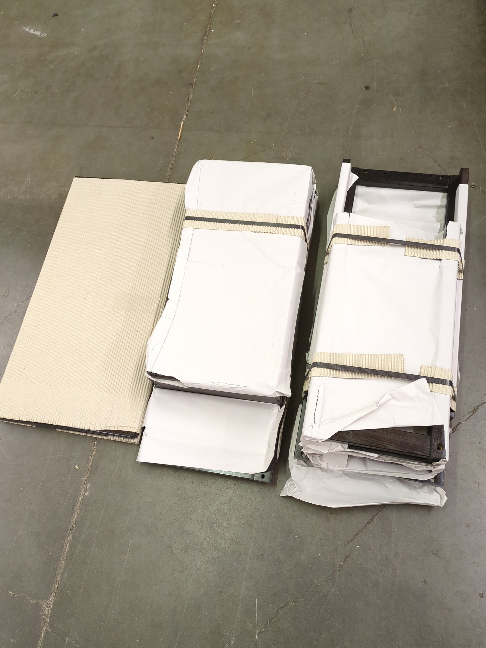 Winsome Suzanne 3-PC Set Space Saver Kitchen, Coffee Finish, 29.61x29.13x32.76 - Retail $275