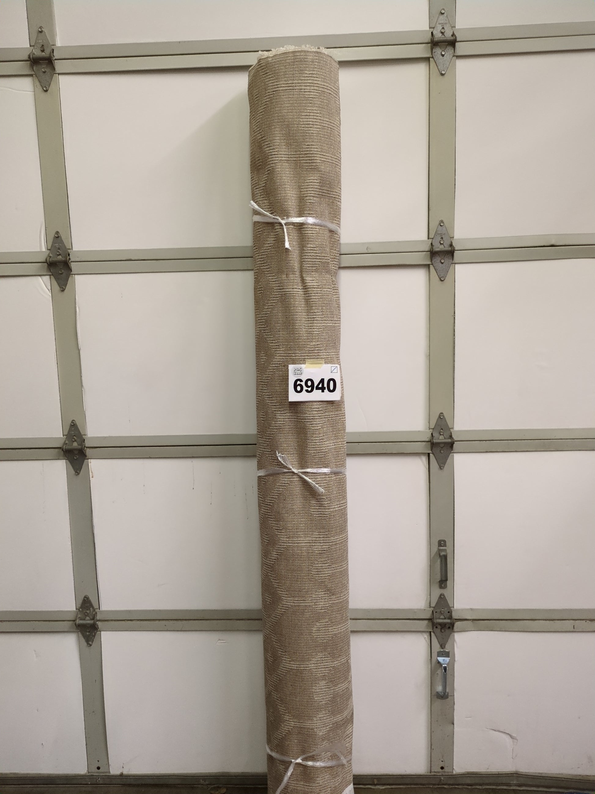 Livabliss Hapsburg Moroccan Shag Area Rug, 7'10" x 10'2, Beige - Retail $196