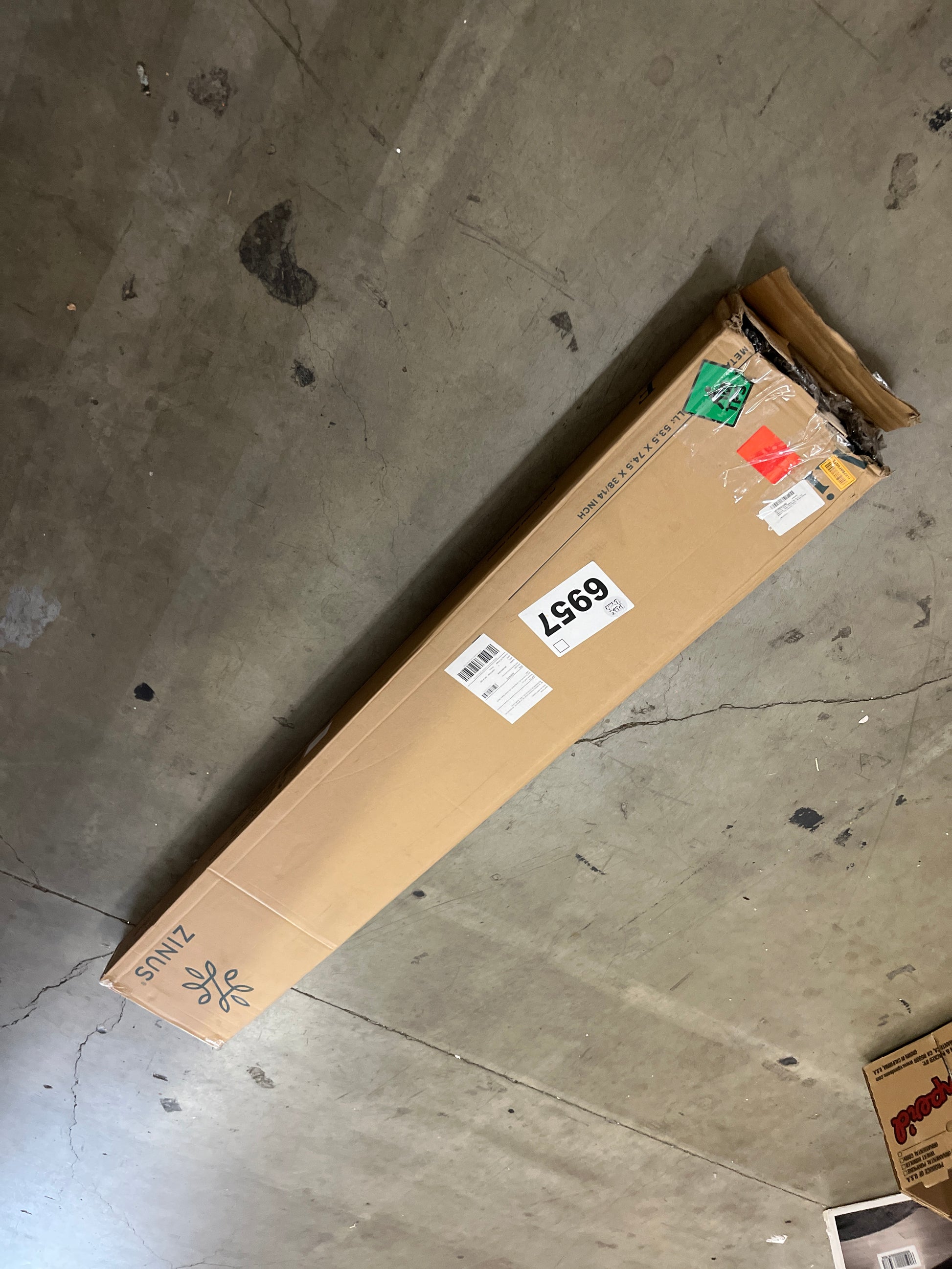 ZINUS Mia Metal Platform Bed Frame with Headboard, Wood Slat Support, No Box Spring Needed, Easy Assembly, Full - Retail $90