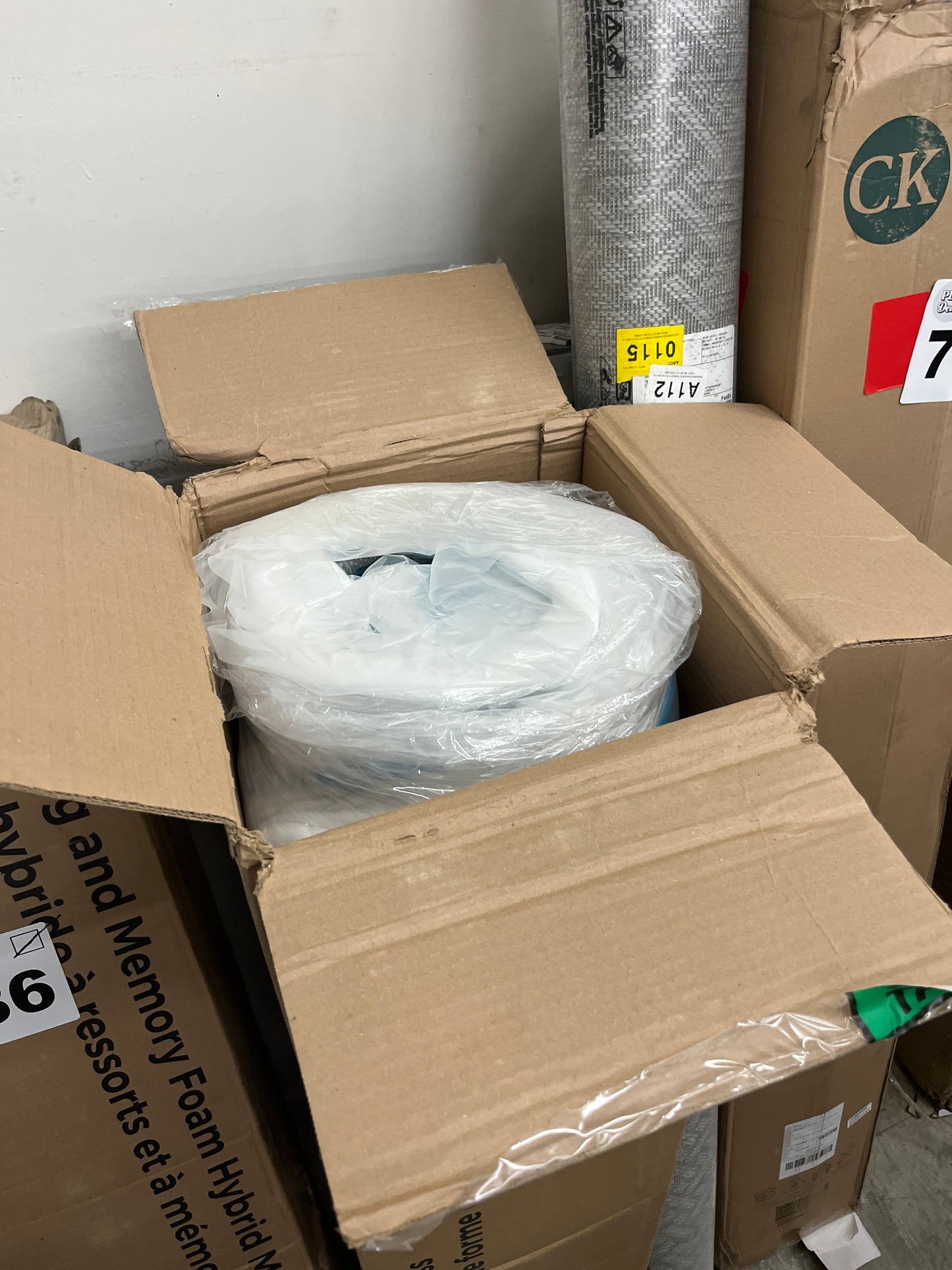 Linenspa 10 Inch Memory Foam and Spring Hybrid Mattress - Medium Feel - Bed in a Box - Quality Comfort and Adaptive Support - Breathable - Cooling - Perfect for a Guest Bedroom - Queen Size - Retail $319