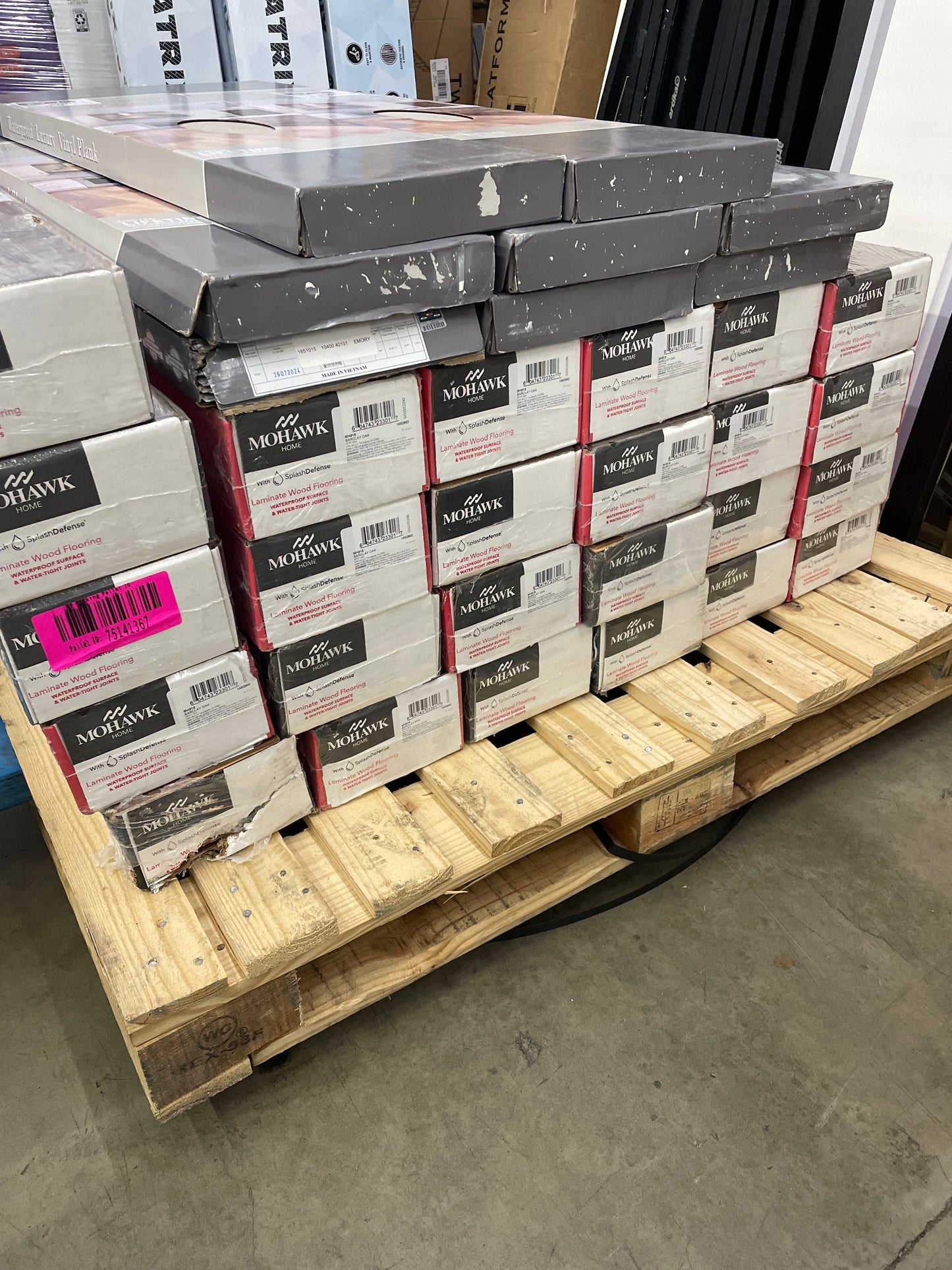 Mohawk Home 12MM 6.1in X 47.2in AC4 Waterproof Surface Laminate Wood Plank Flooring 18.14 sq ft/ctn - 25 bundles