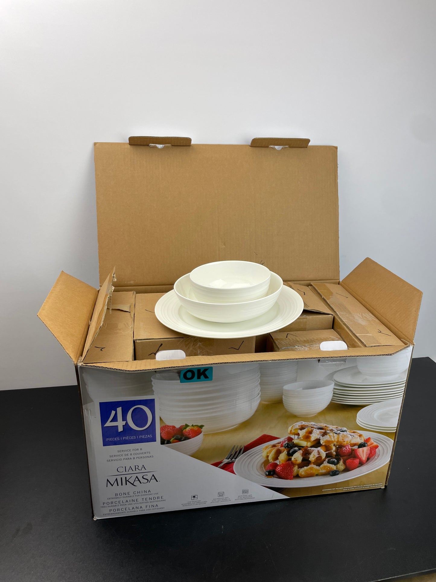 MIKASA 40PC BONE CHINA - Retail $99