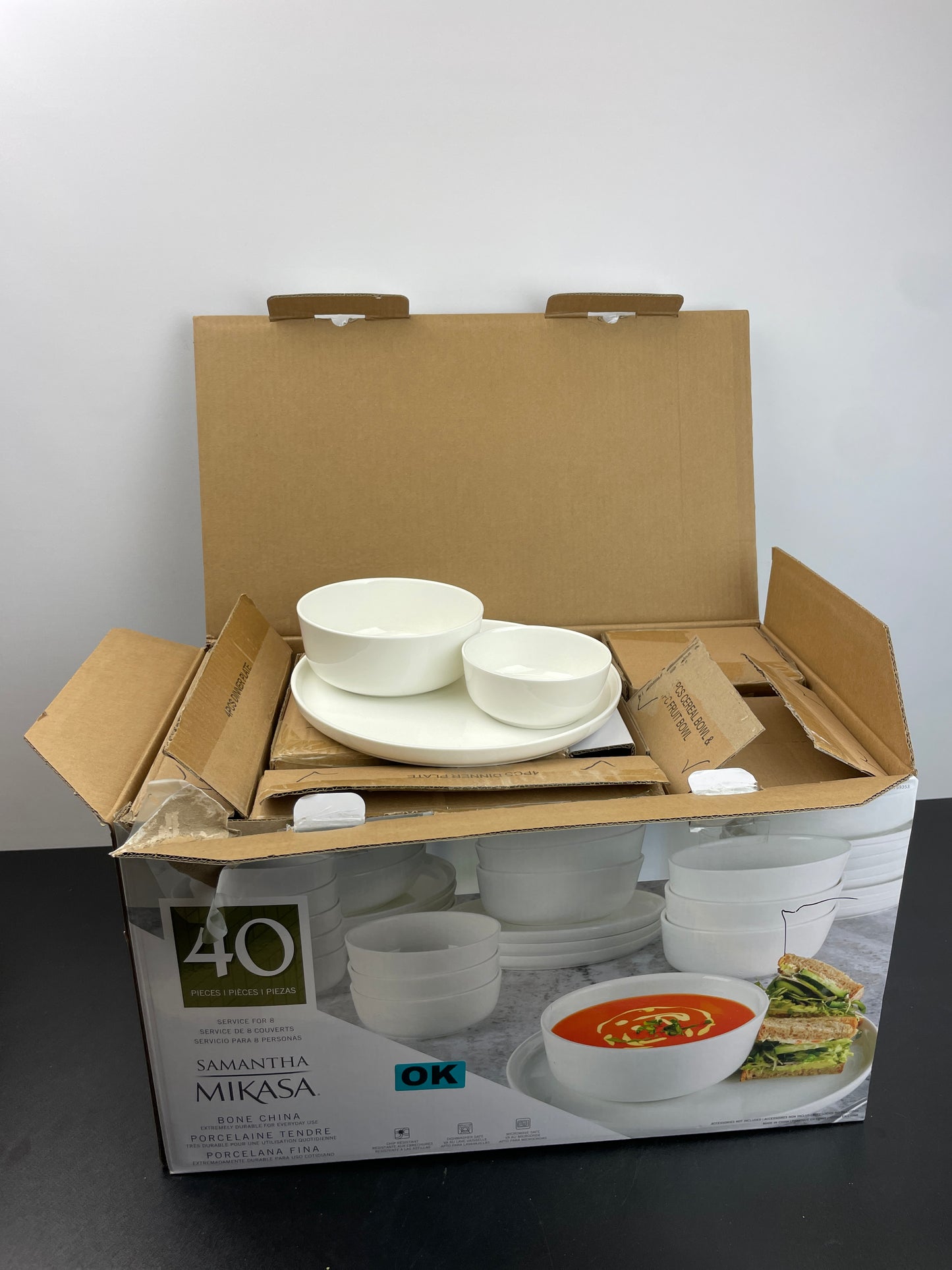 MIKASA 40PC BONE CHINA - Retail $99